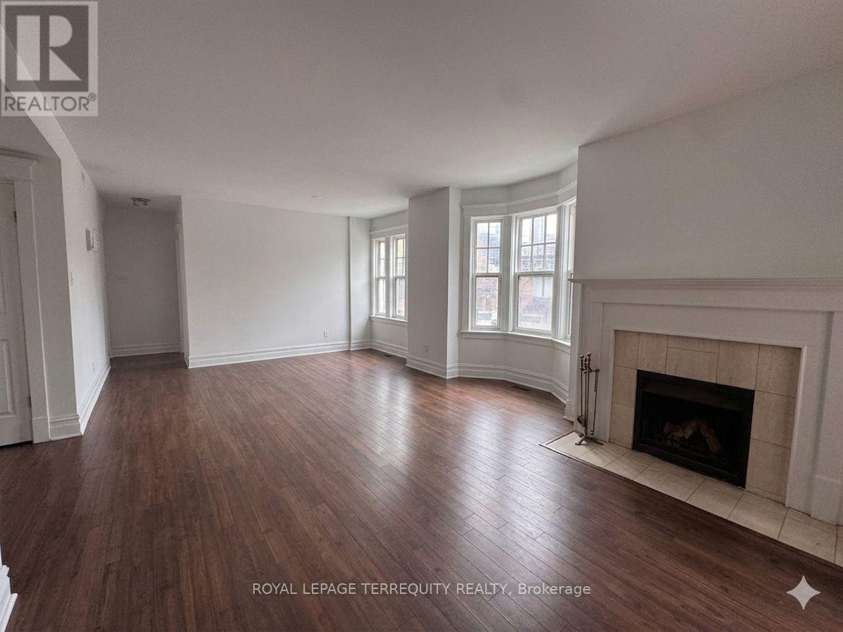 Unit 2 - 8 Webster Avenue, Toronto, Ontario  M5R 1N7 - Photo 3 - C13113696