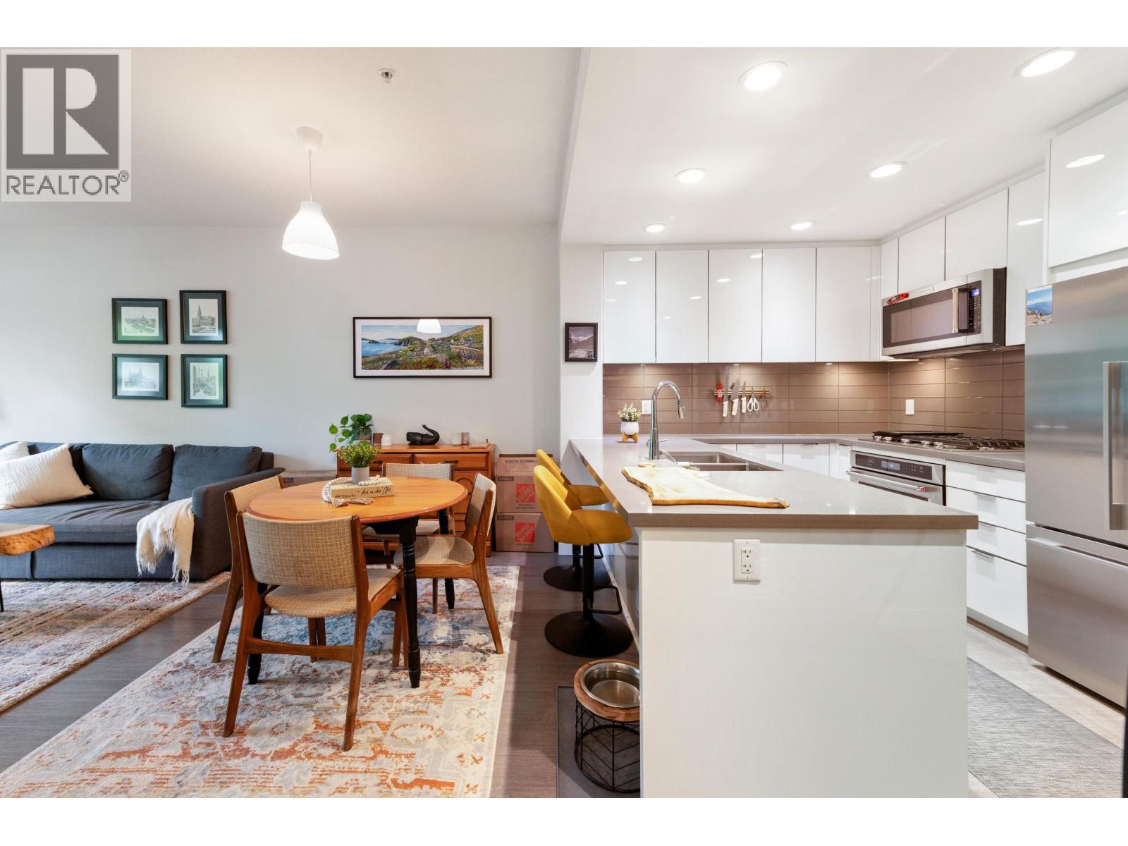 216 255 W 1st Street, North Vancouver, British Columbia  V7M 3G8 - Photo 10 - R3122002