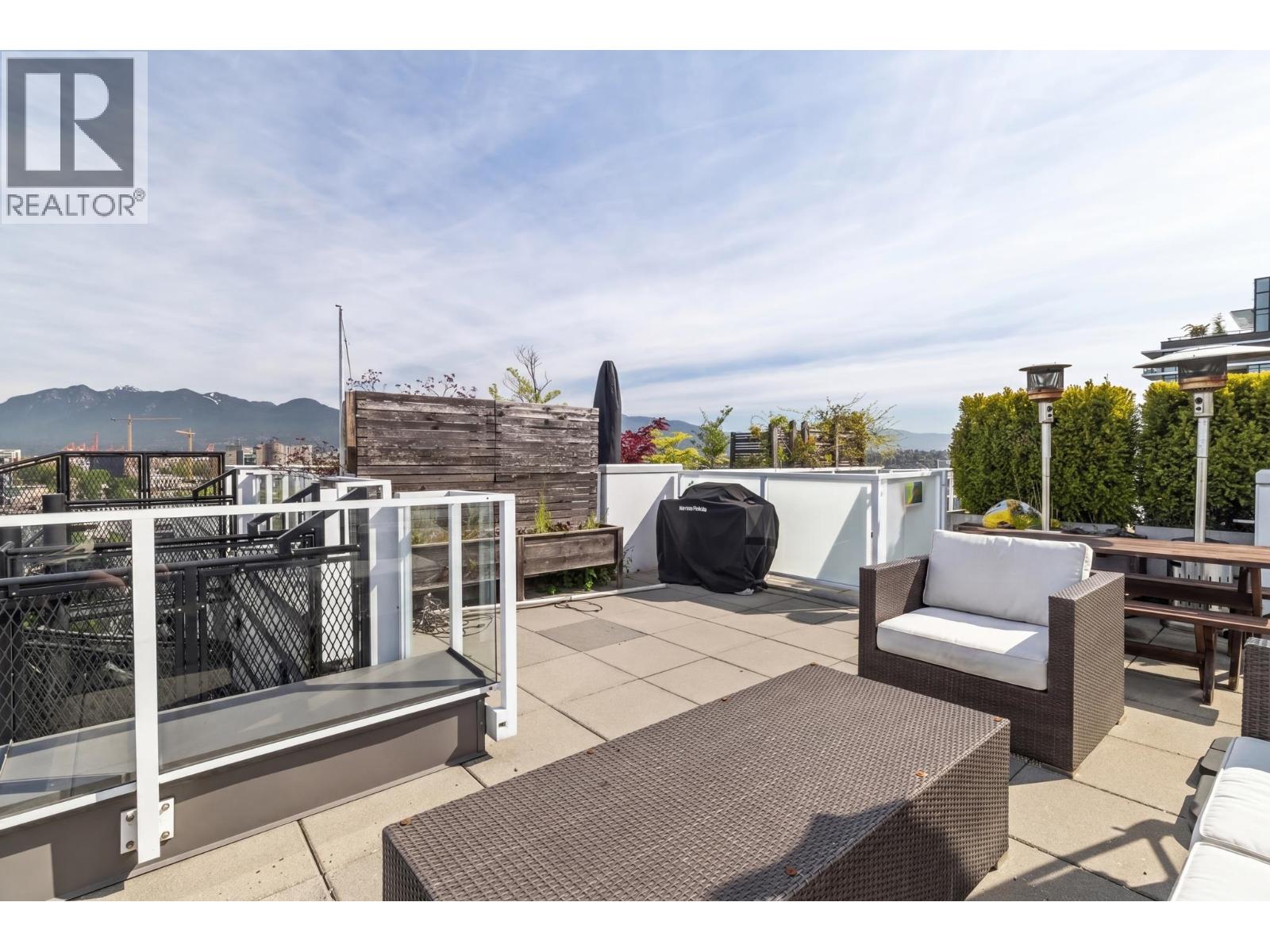 613 311 E 6th Avenue, Vancouver, British Columbia  V5T 0G9 - Photo 3 - R3122199