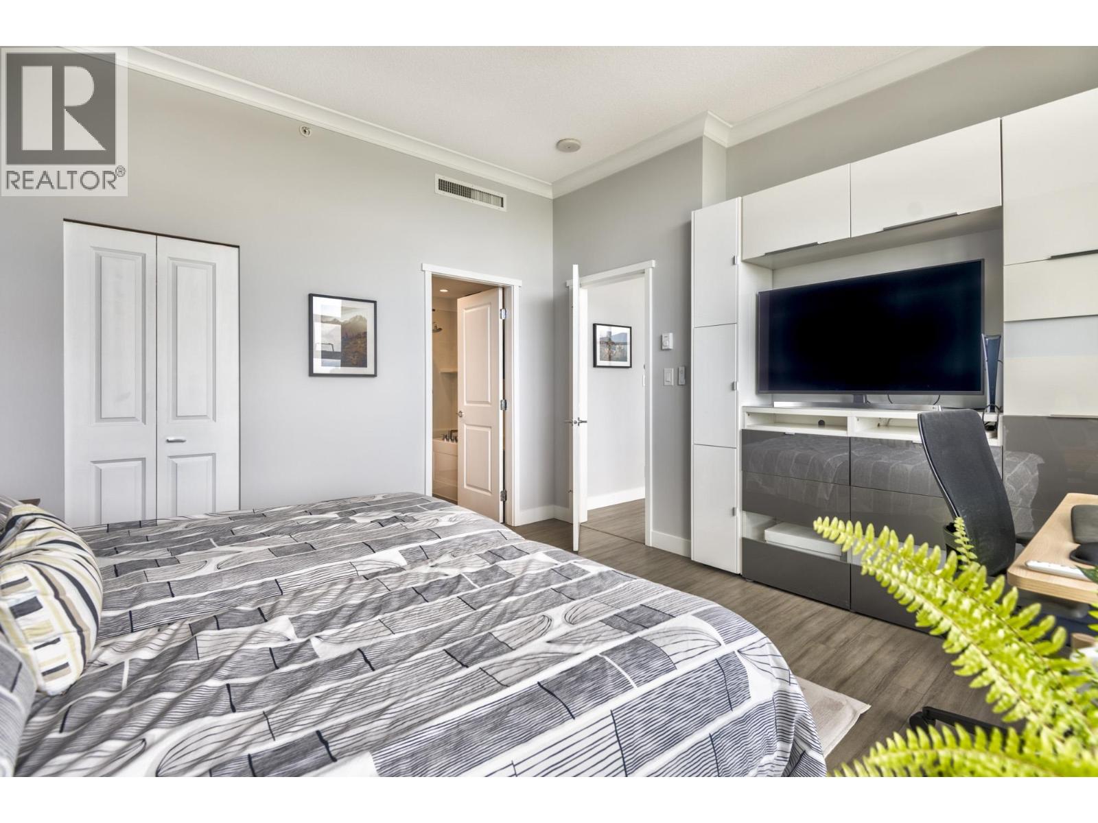 3101 3102 Windsor Gate, Coquitlam, British Columbia  V3B 0J3 - Photo 19 - R3122227