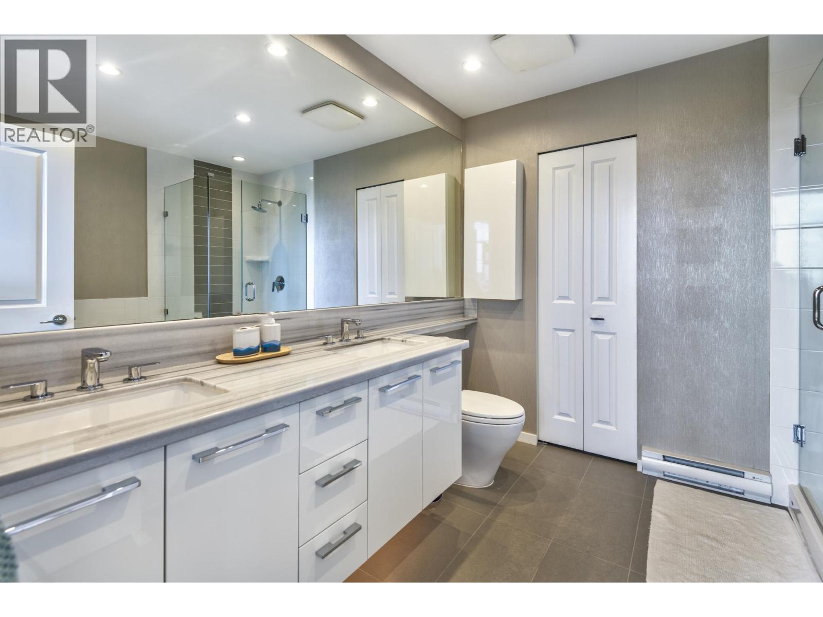 3101 3102 Windsor Gate, Coquitlam, British Columbia  V3B 0J3 - Photo 20 - R3122227