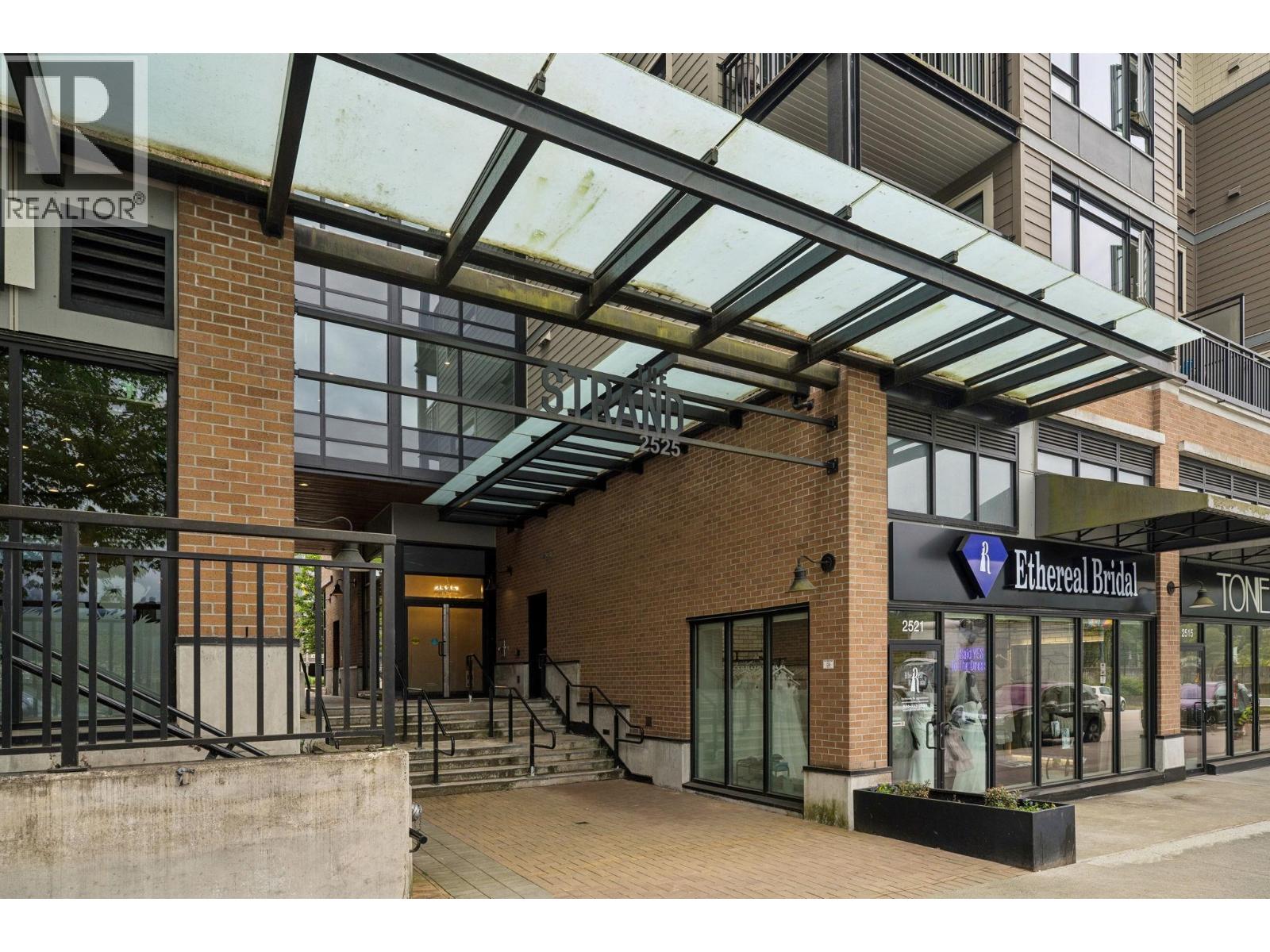 302 2525 Clarke Street, Port Moody, British Columbia  V3H 0J3 - Photo 2 - R3122235