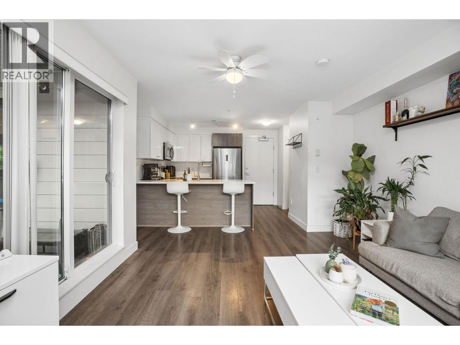 302 2525 Clarke Street, Port Moody, British Columbia  V3H 0J3 - Photo 9 - R3122235