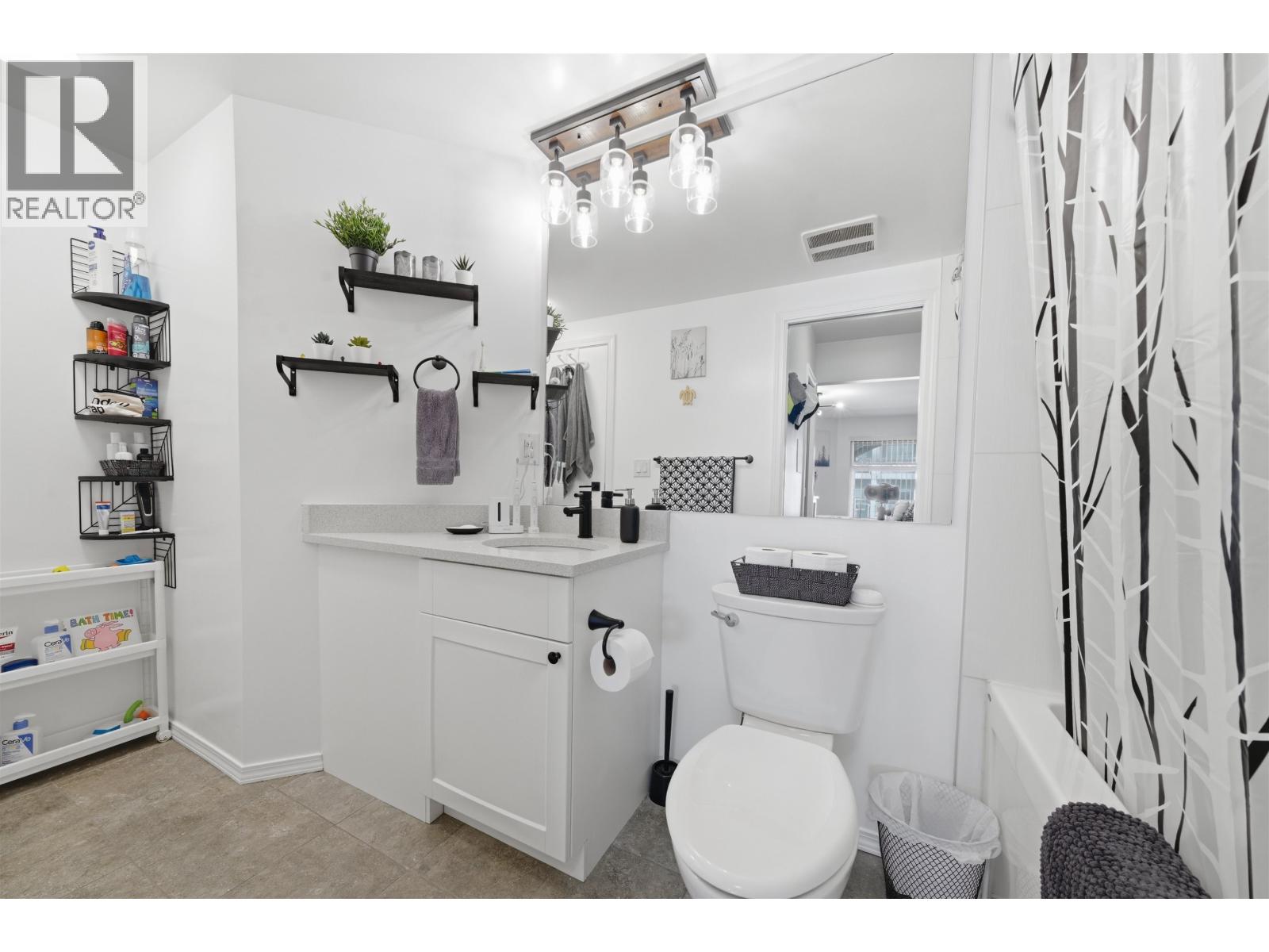 309 2915 Glen Drive, Coquitlam, British Columbia  V3B 7H8 - Photo 14 - R3122253