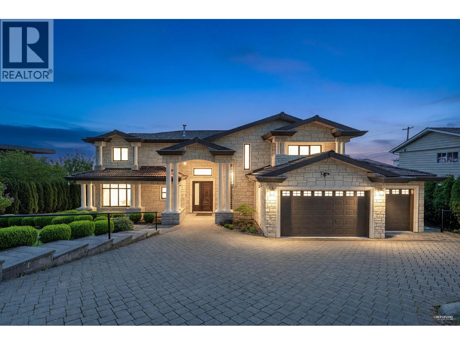 1118 CRESTLINE ROAD
