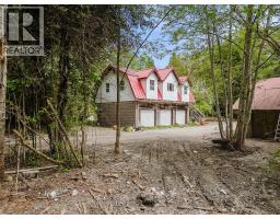 1575 BURTON ROAD, Gibsons, British Columbia
