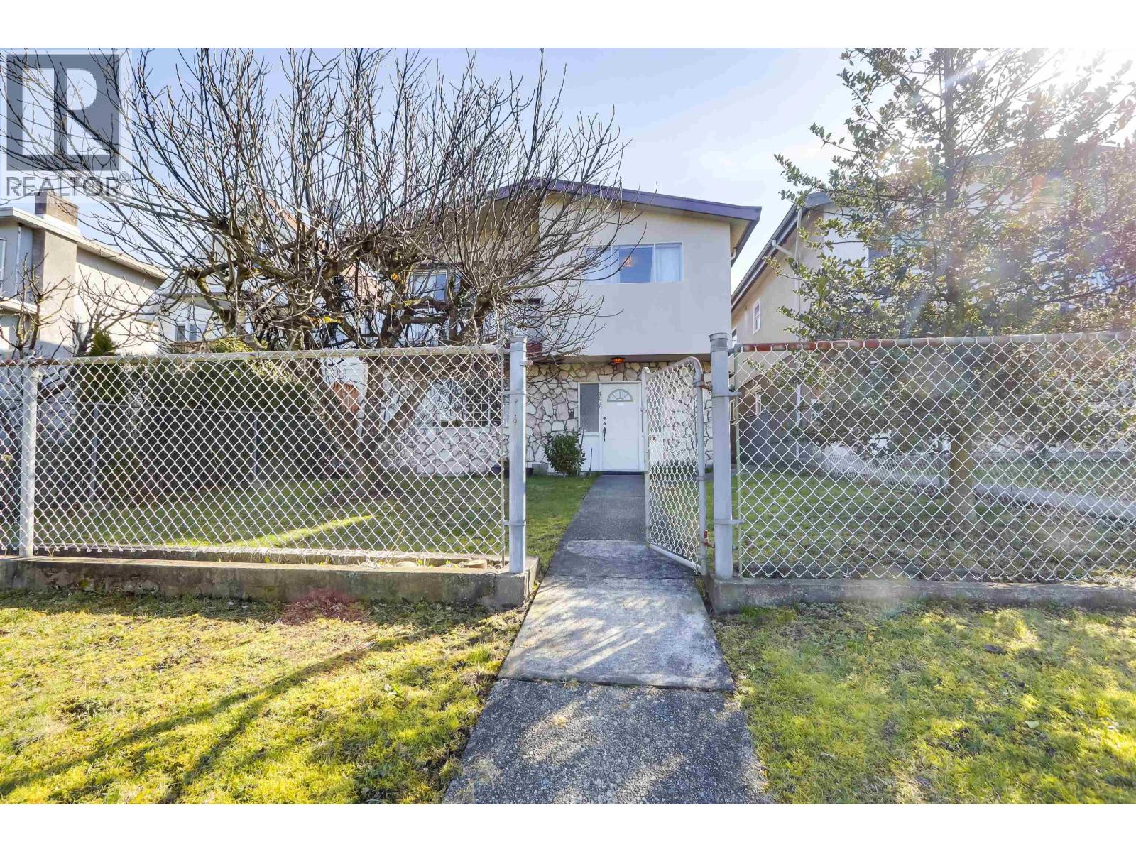4676 Reid Street, Vancouver, British Columbia  V5R 3Y6 - Photo 2 - R3122232