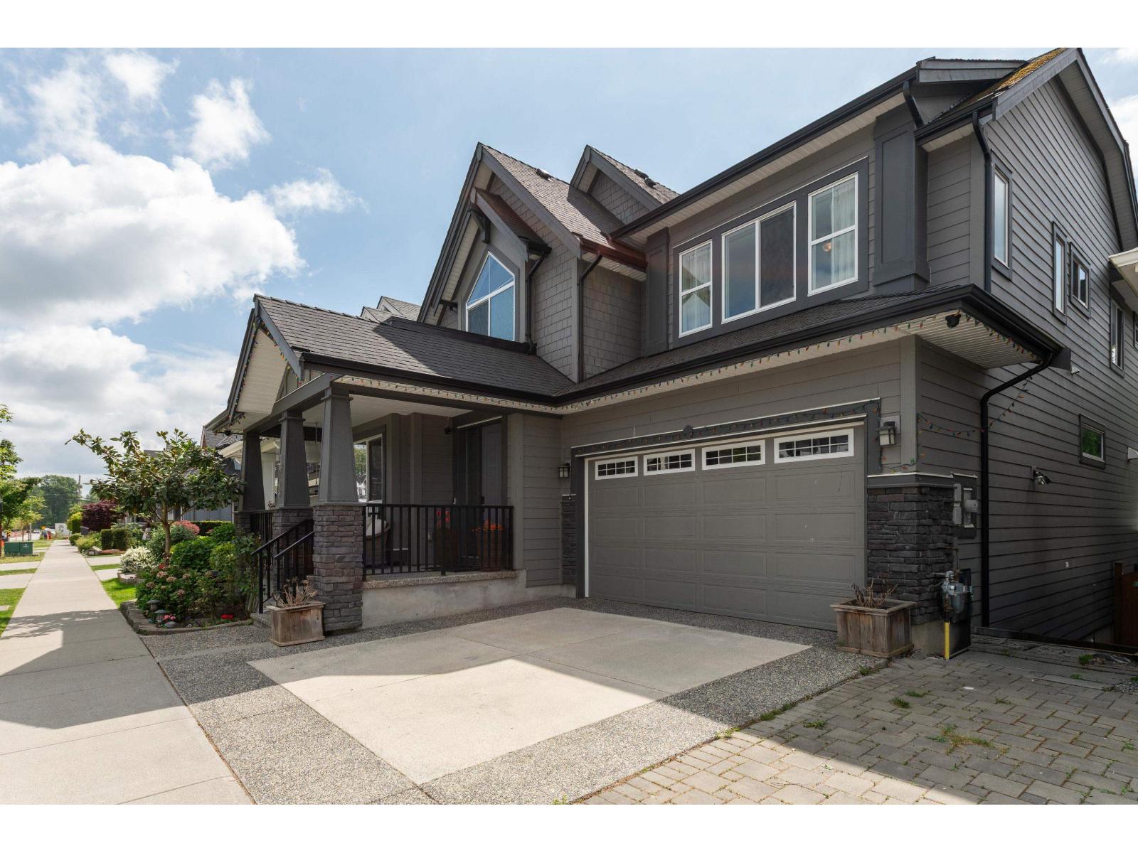 16746 18 Avenue, Surrey, British Columbia  V3Z 0T3 - Photo 2 - R3121969