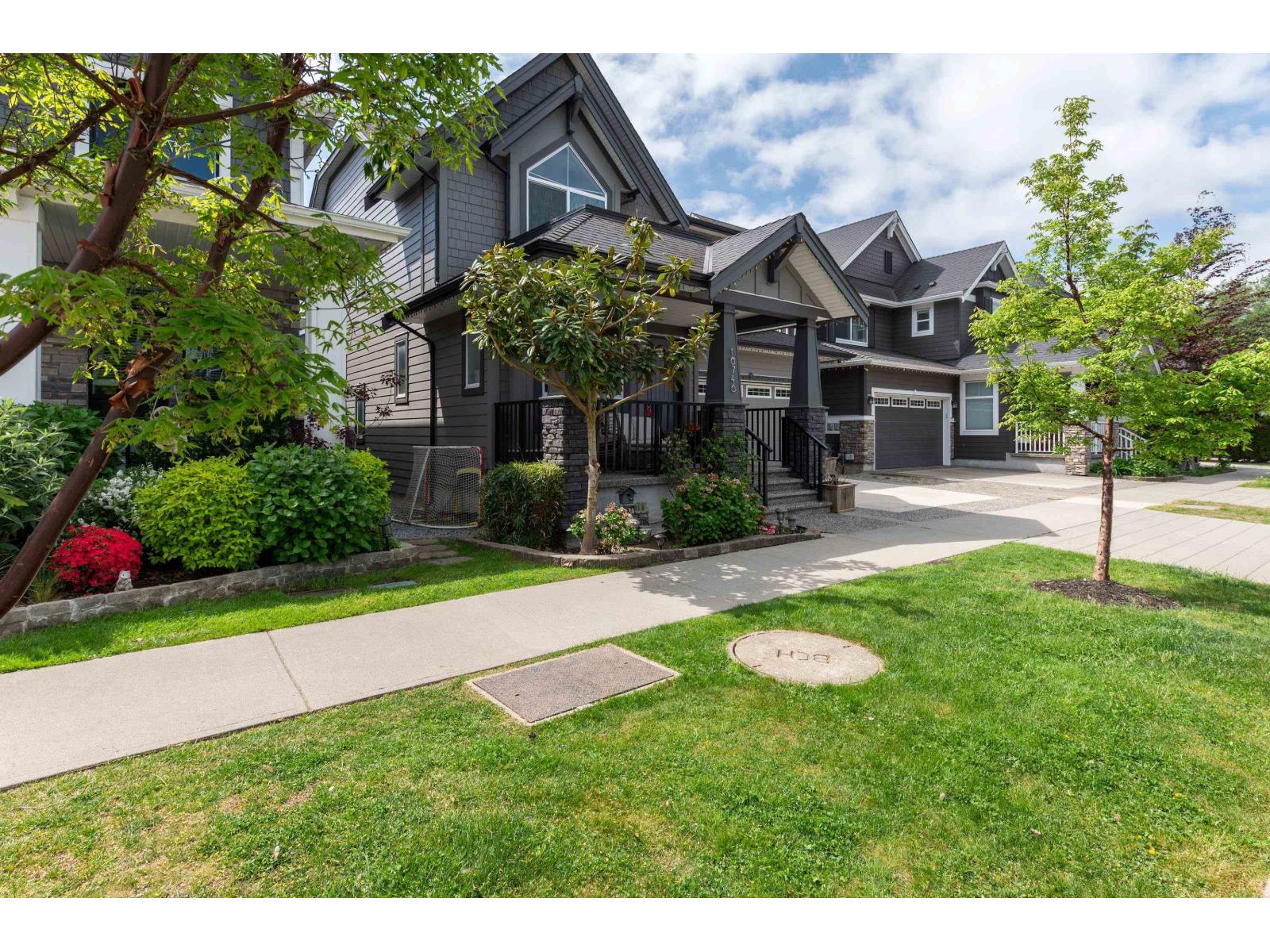 16746 18 Avenue, Surrey, British Columbia  V3Z 0T3 - Photo 3 - R3121969
