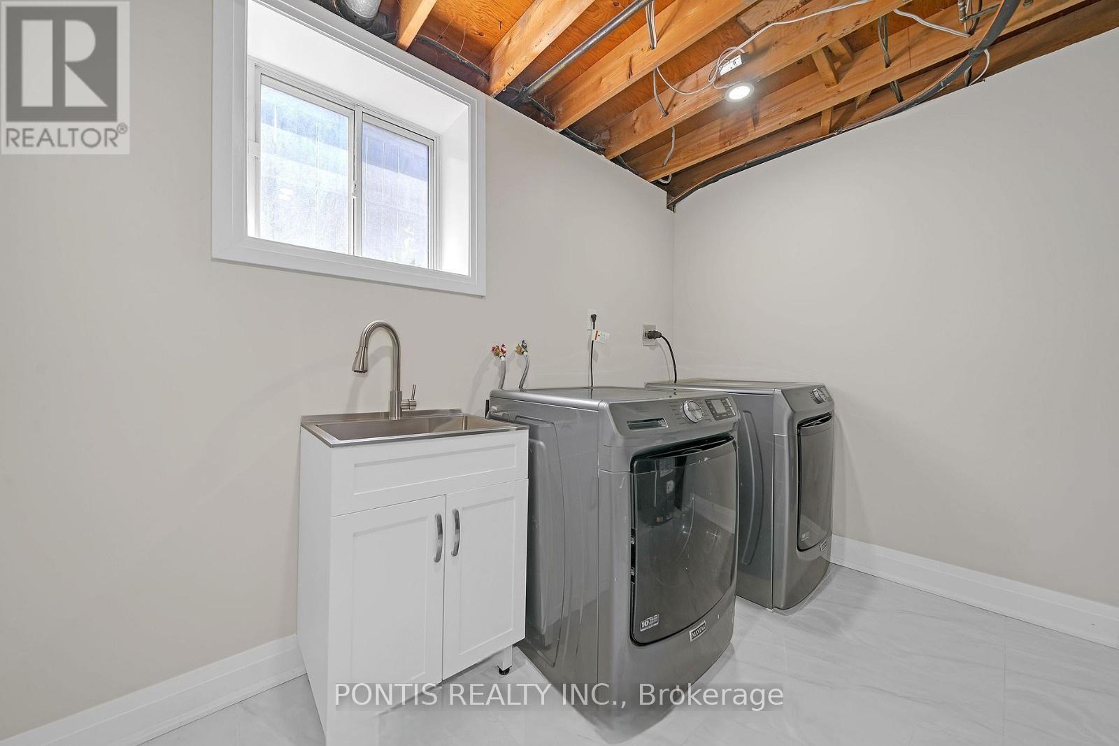 110 Michael Boulevard, Whitby, Ontario L1N 5V9 - Photo 2 - E13102616