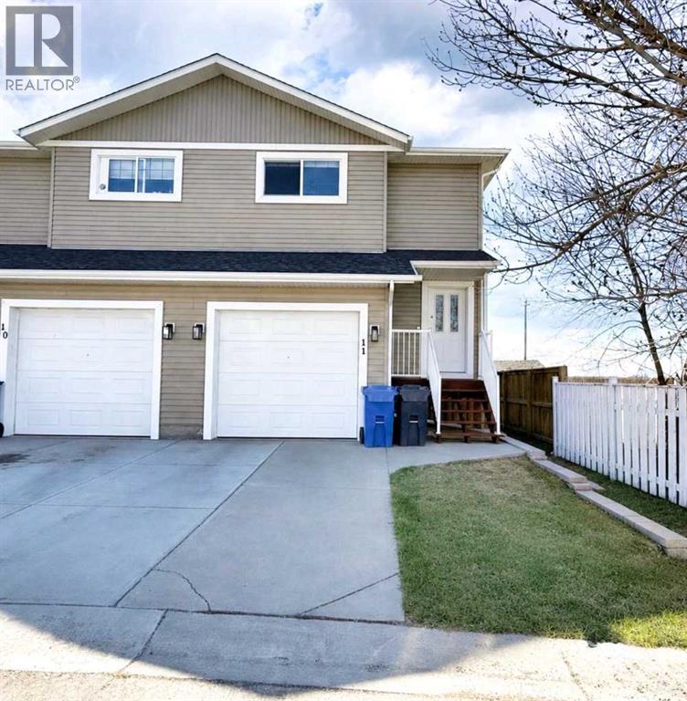 11, 2002 22 Avenue, Bowden, Alberta