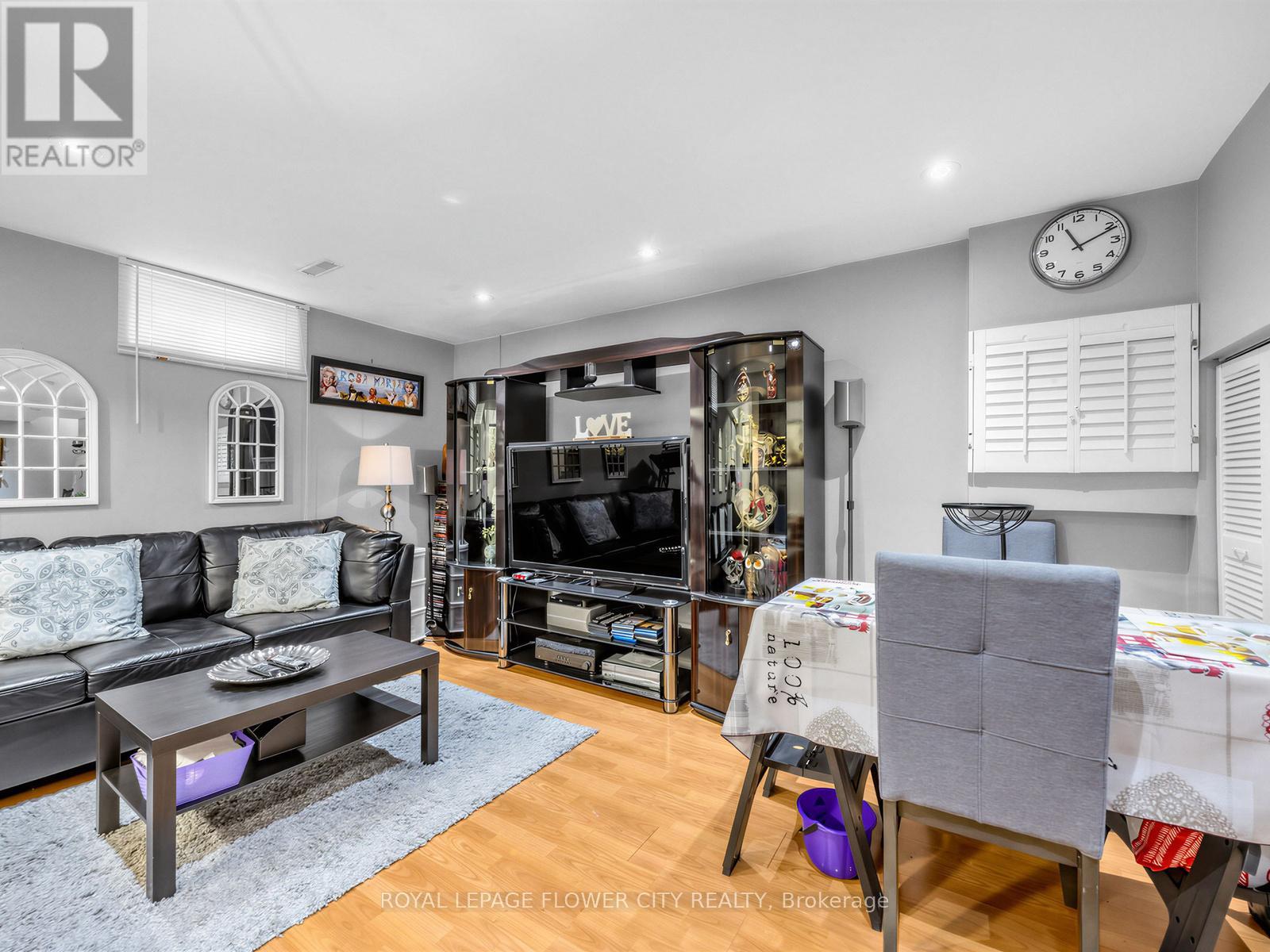 16 Blossom Avenue, Brampton, Ontario  L6X 2W3 - Photo 23 - W13087492