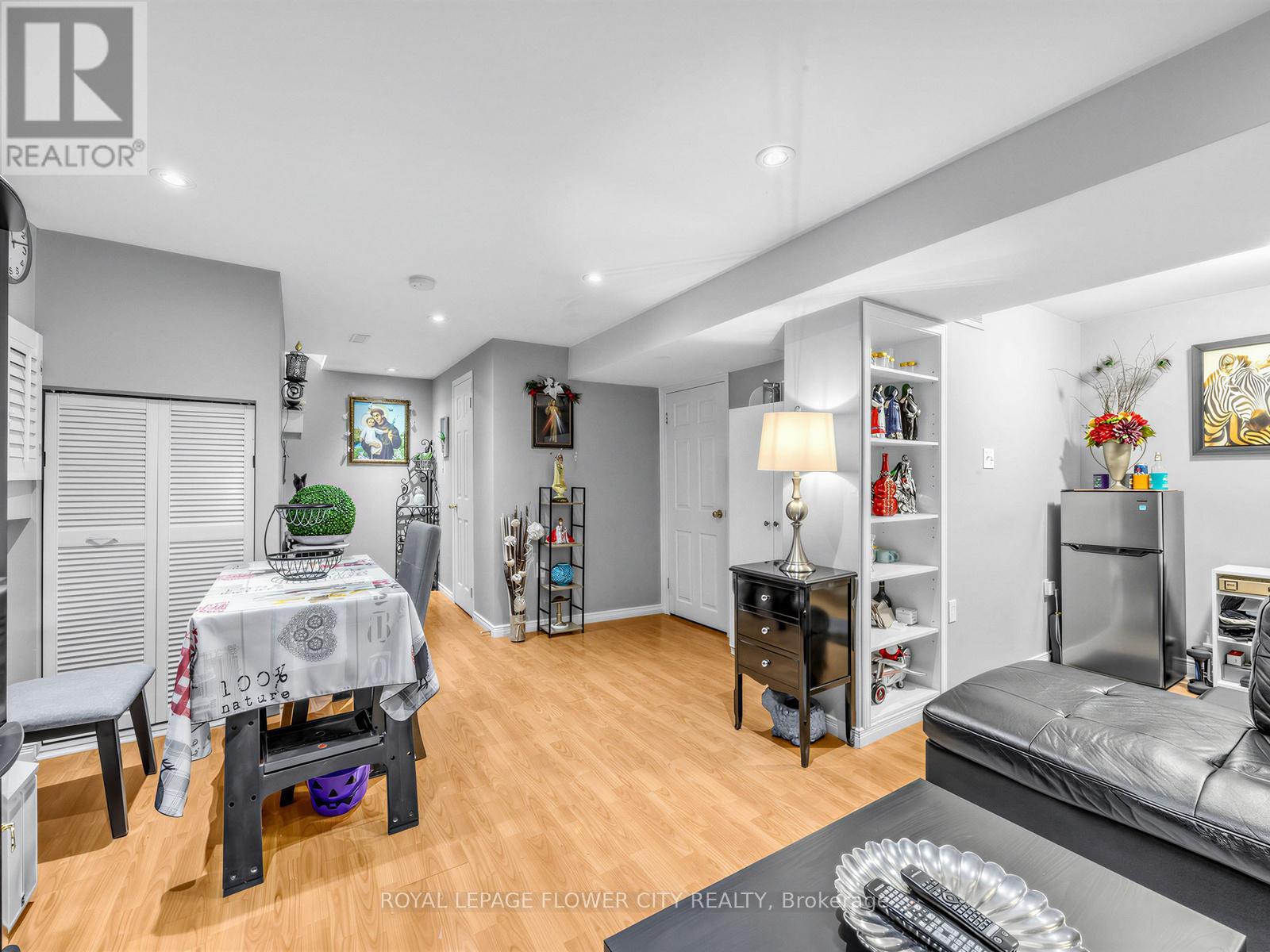 16 Blossom Avenue, Brampton, Ontario  L6X 2W3 - Photo 25 - W13087492