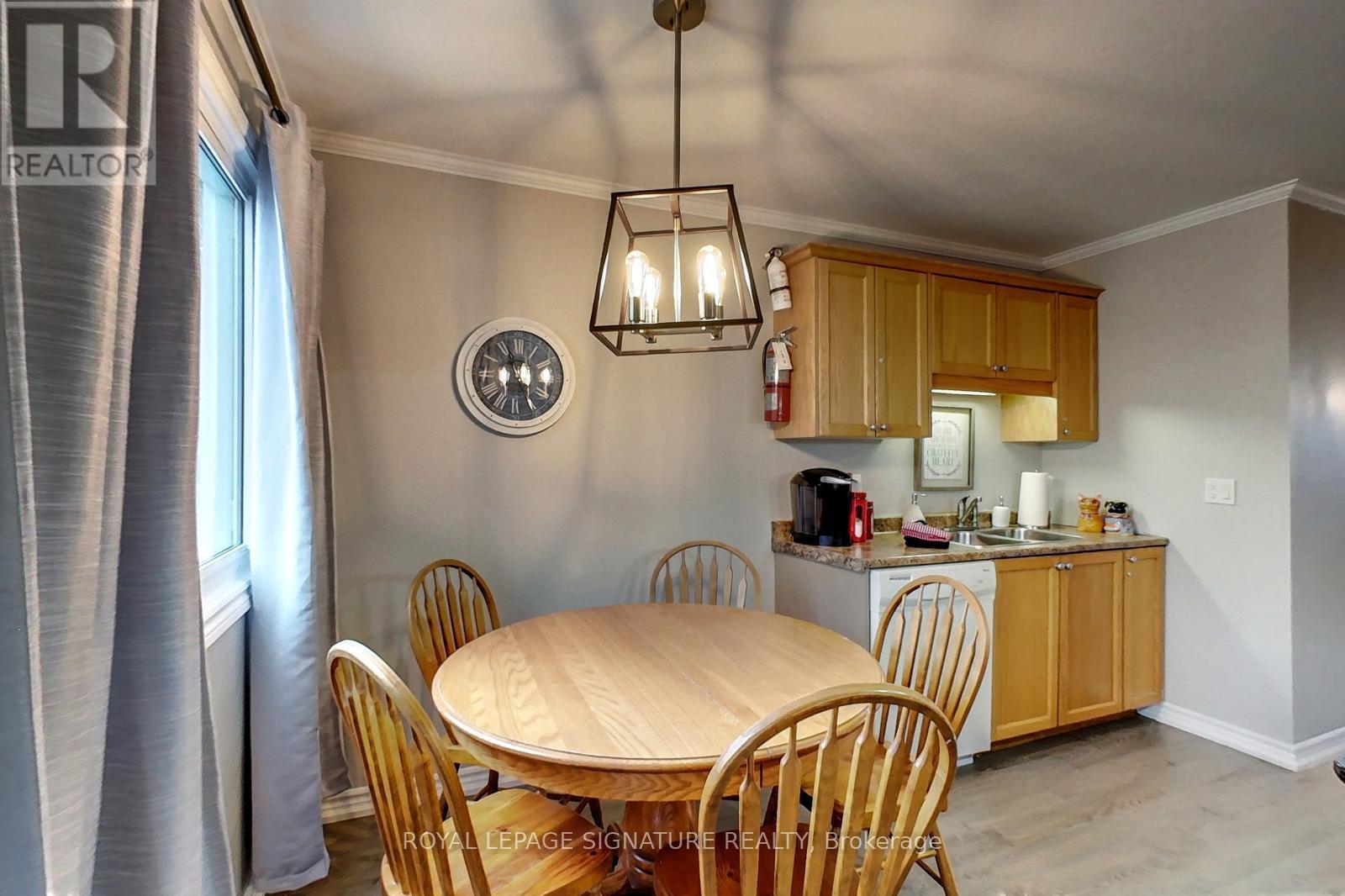 6 - 734 Shore Lane, Wasaga Beach, Ontario  L9Z 2C7 - Photo 3 - S13113722