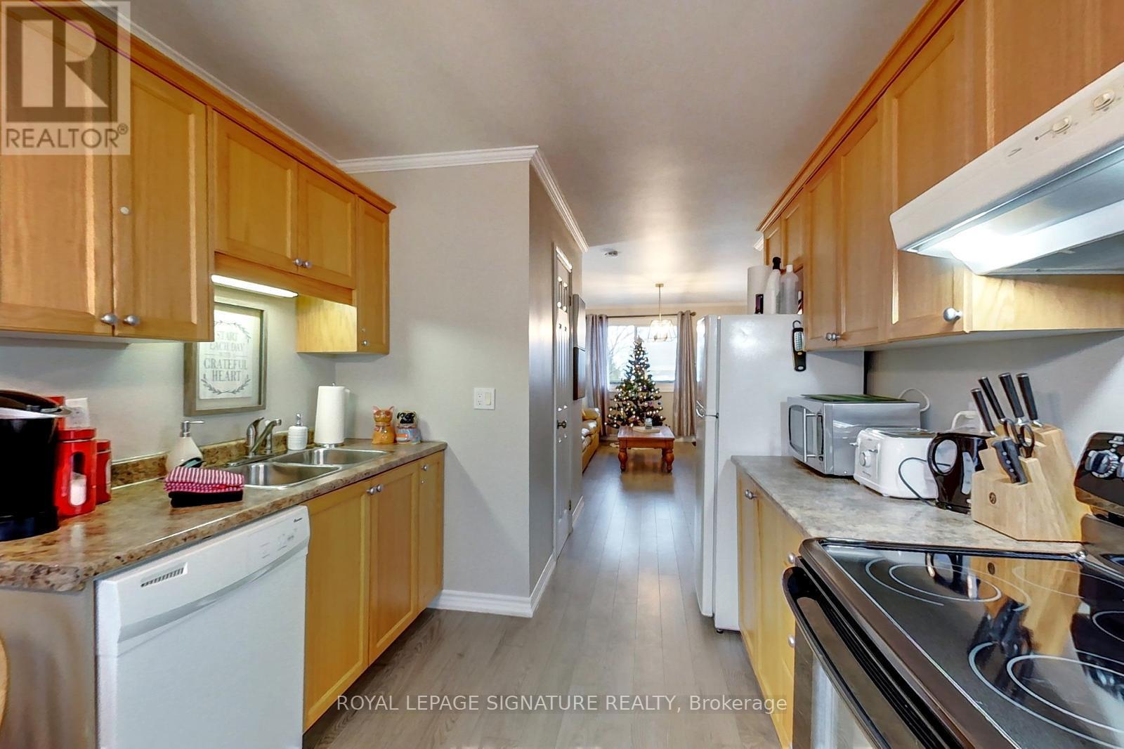 6 - 734 Shore Lane, Wasaga Beach, Ontario  L9Z 2C7 - Photo 4 - S13113722