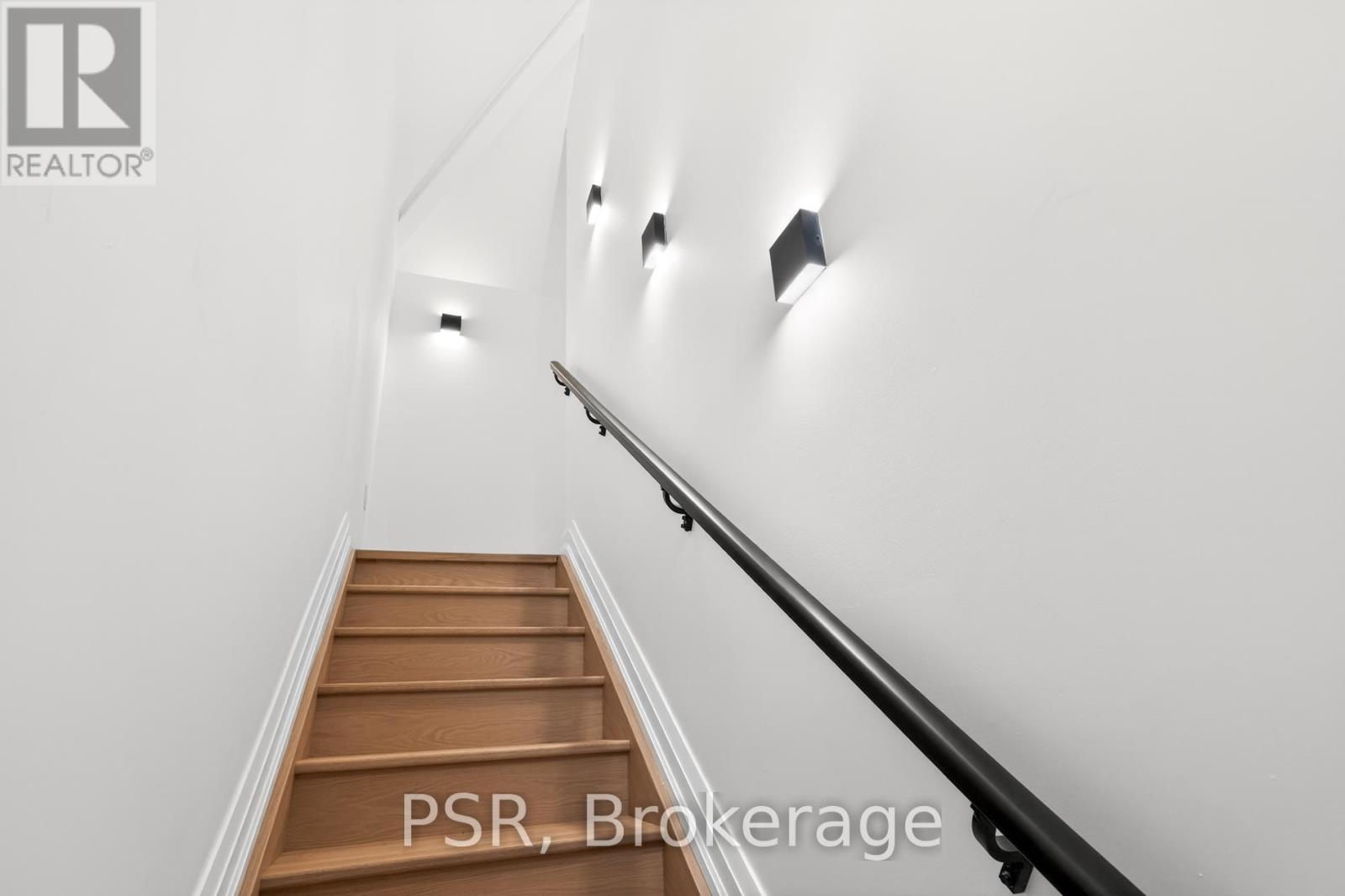 E - 218 Aileen Avenue, Toronto, Ontario  M6M 1G4 - Photo 5 - W13113720