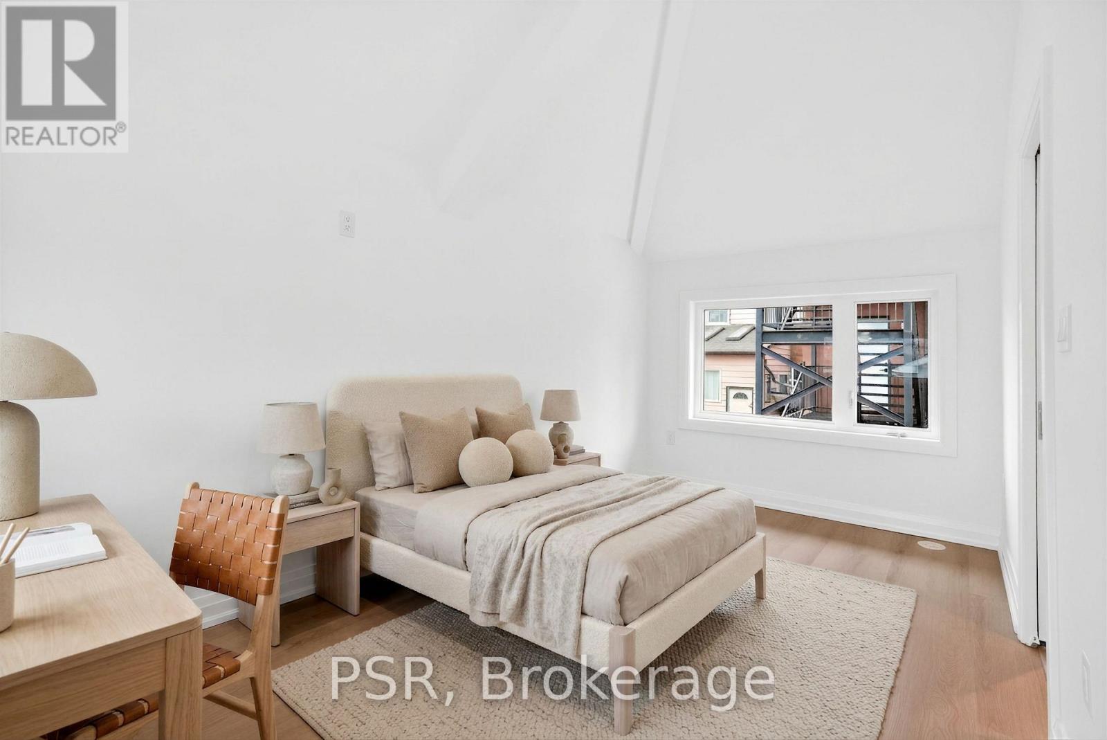 E - 218 Aileen Avenue, Toronto, Ontario  M6M 1G4 - Photo 6 - W13113720