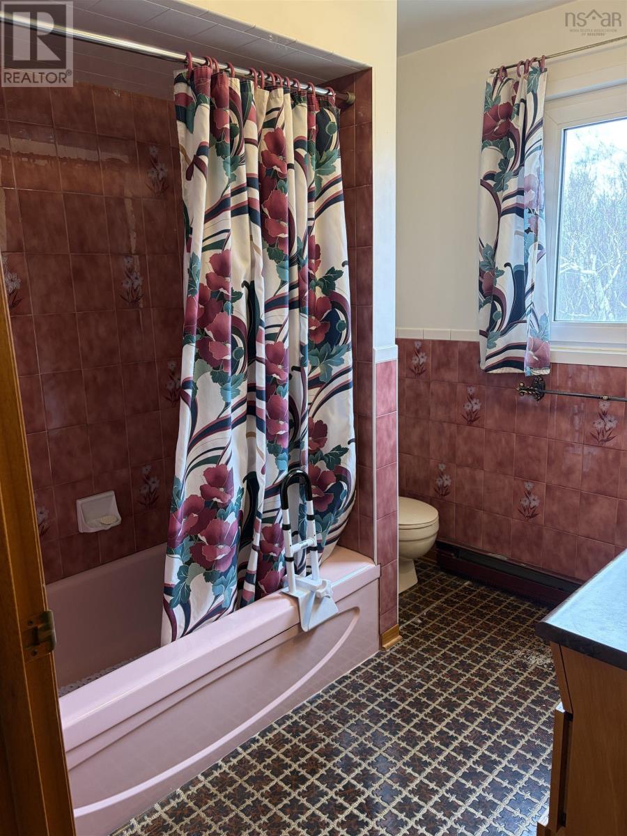 26 Turner Street, Glace Bay, Nova Scotia  B1A 5W4 - Photo 19 - 202610489