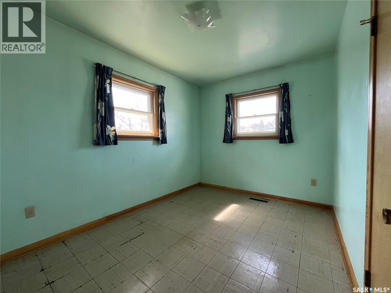 1010 13th Street W, Prince Albert, Saskatchewan  S6V 3H7 - Photo 9 - SK035651
