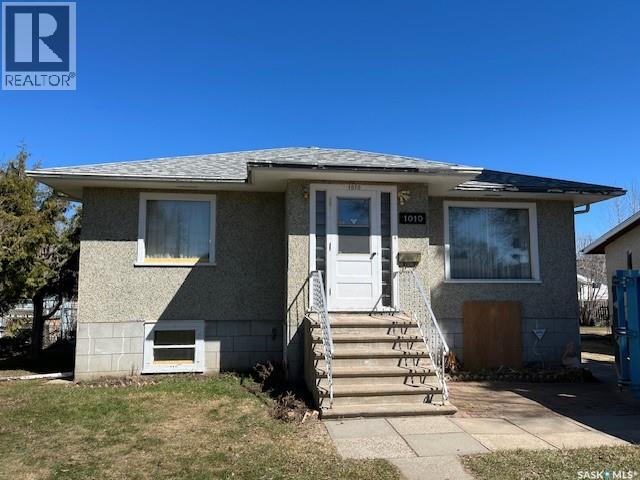 1010 13th Street W, Prince Albert, Saskatchewan  S6V 3H7 - Photo 1 - SK035651