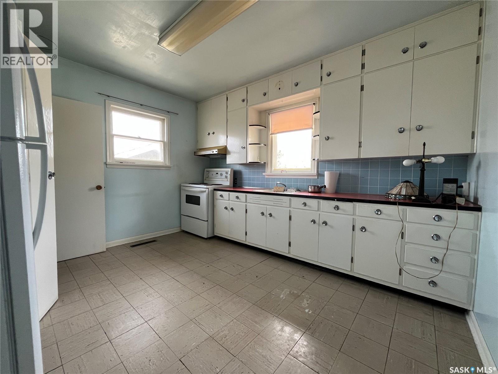 1010 13th Street W, Prince Albert, Saskatchewan  S6V 3H7 - Photo 4 - SK035651