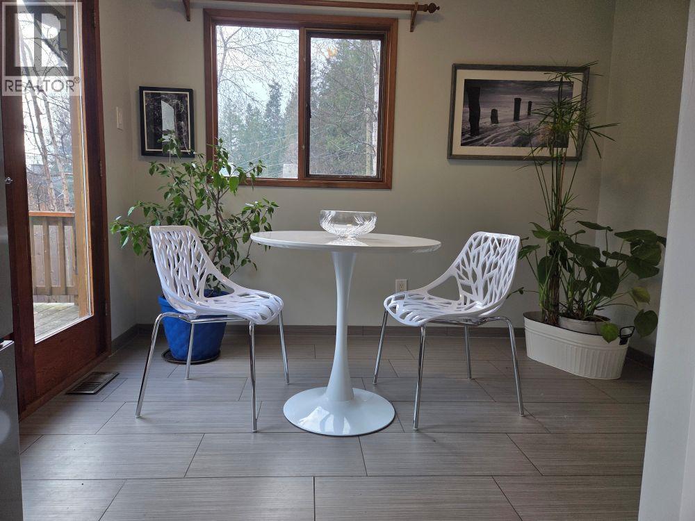 3946 Macgregor Road W, Nelson, British Columbia  V1L 6M8 - Photo 18 - 10375037
