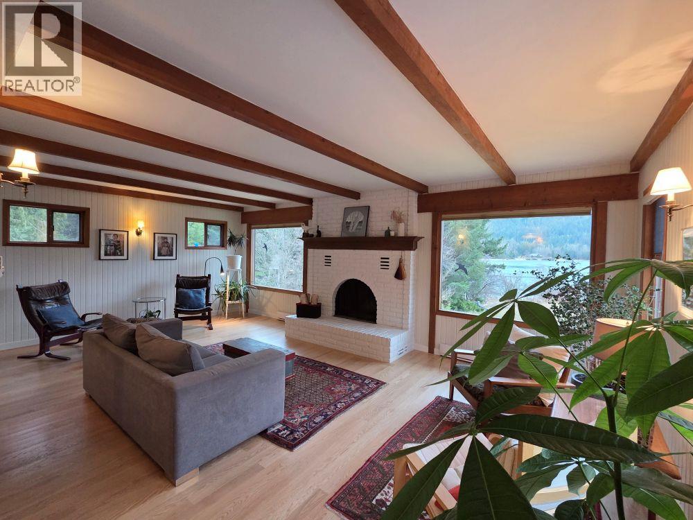 3946 Macgregor Road W, Nelson, British Columbia  V1L 6M8 - Photo 23 - 10375037