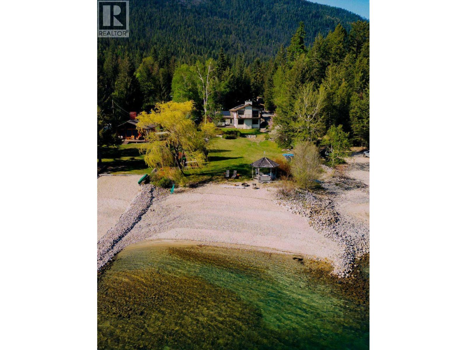 3946 Macgregor Road W, Nelson, British Columbia  V1L 6M8 - Photo 9 - 10375037