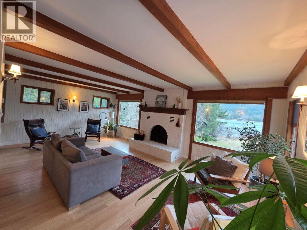 3946 Macgregor Road W, Nelson, British Columbia  V1L 6M8 - Photo 29 - 10375037