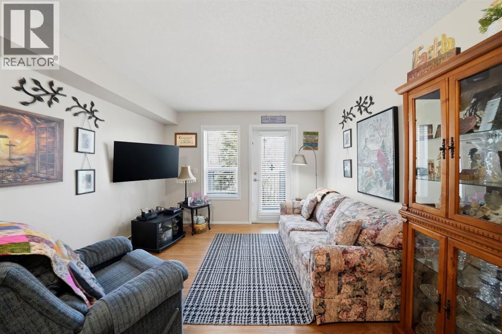 330, 56 Carroll Crescent, Red Deer, Alberta  T4P 3Y3 - Photo 4 - A2307430
