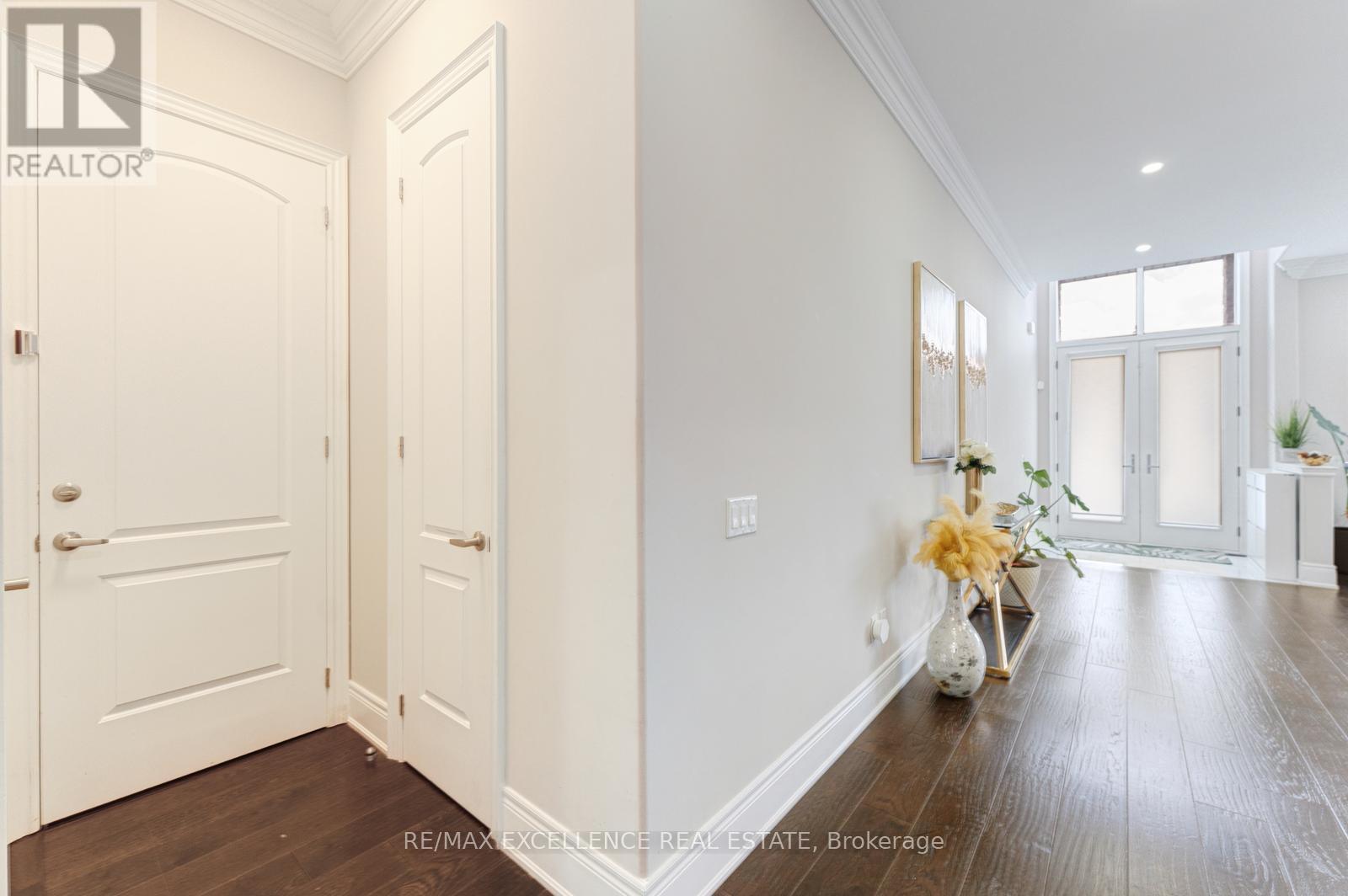 8 Settlers Field Road, Brampton, Ontario  L6X 5P2 - Photo 8 - W13113160