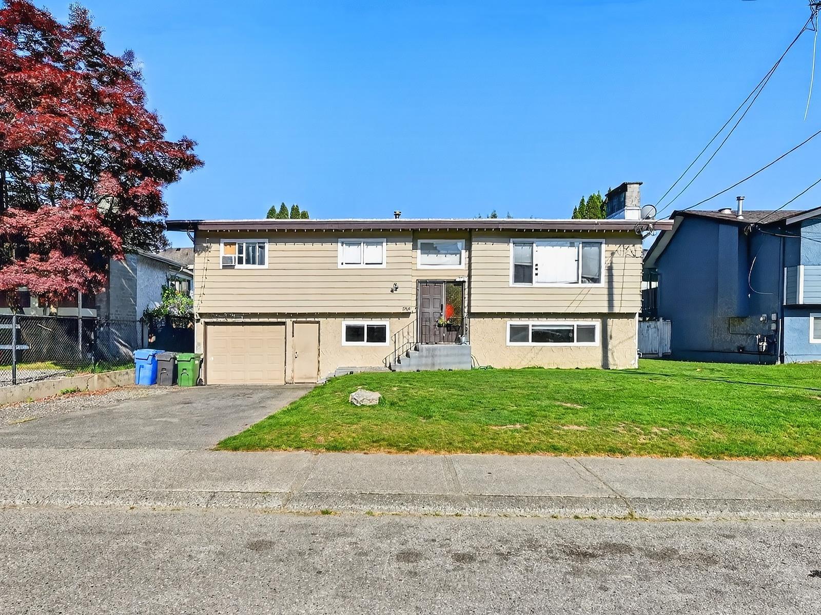 2068 Ridgeway Street, Abbotsford, British Columbia  V2T 3X7 - Photo 1 - R3122102