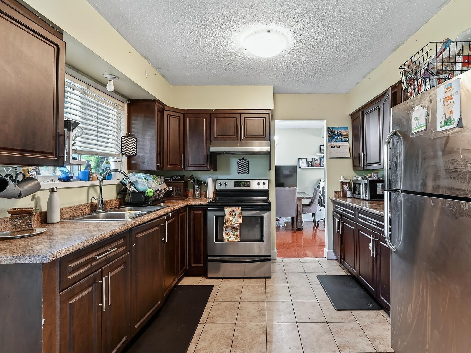 2068 Ridgeway Street, Abbotsford, British Columbia  V2T 3X7 - Photo 7 - R3122102