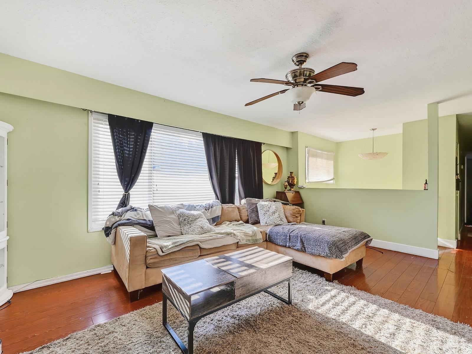 2068 Ridgeway Street, Abbotsford, British Columbia  V2T 3X7 - Photo 4 - R3122102