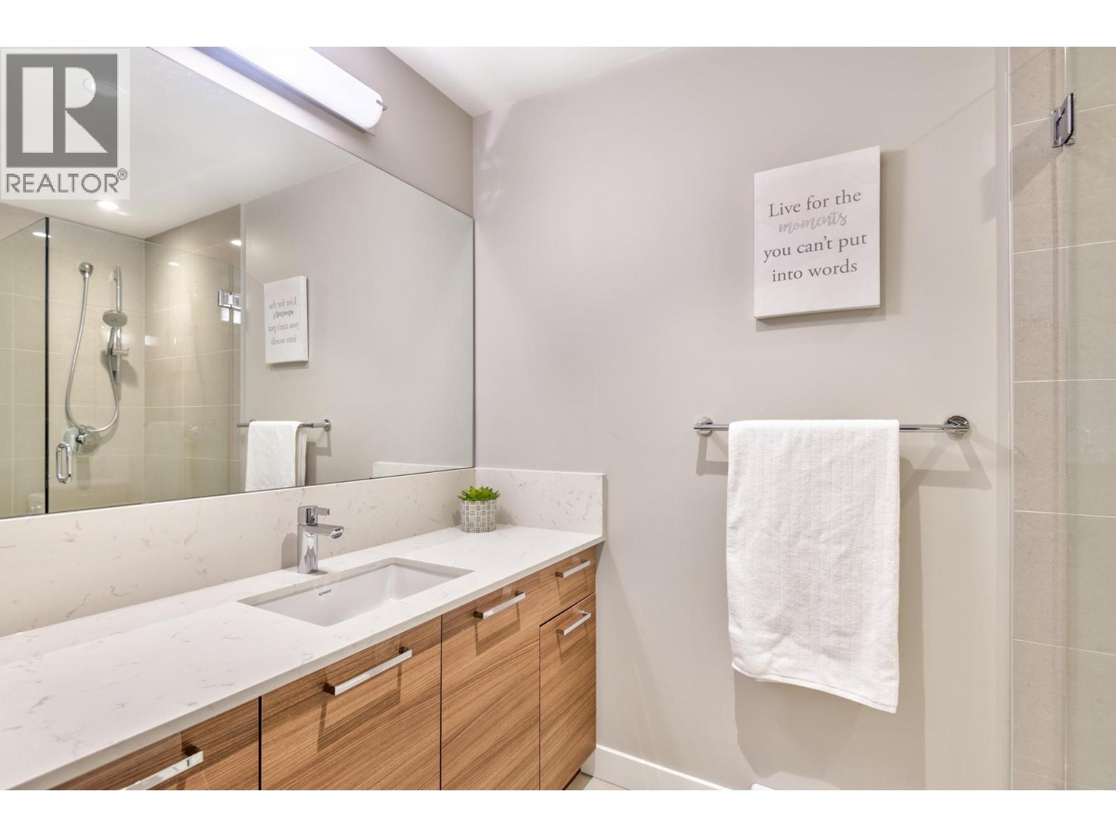 402 1061 Marine Drive, North Vancouver, British Columbia  V7P 1S6 - Photo 22 - R3110700