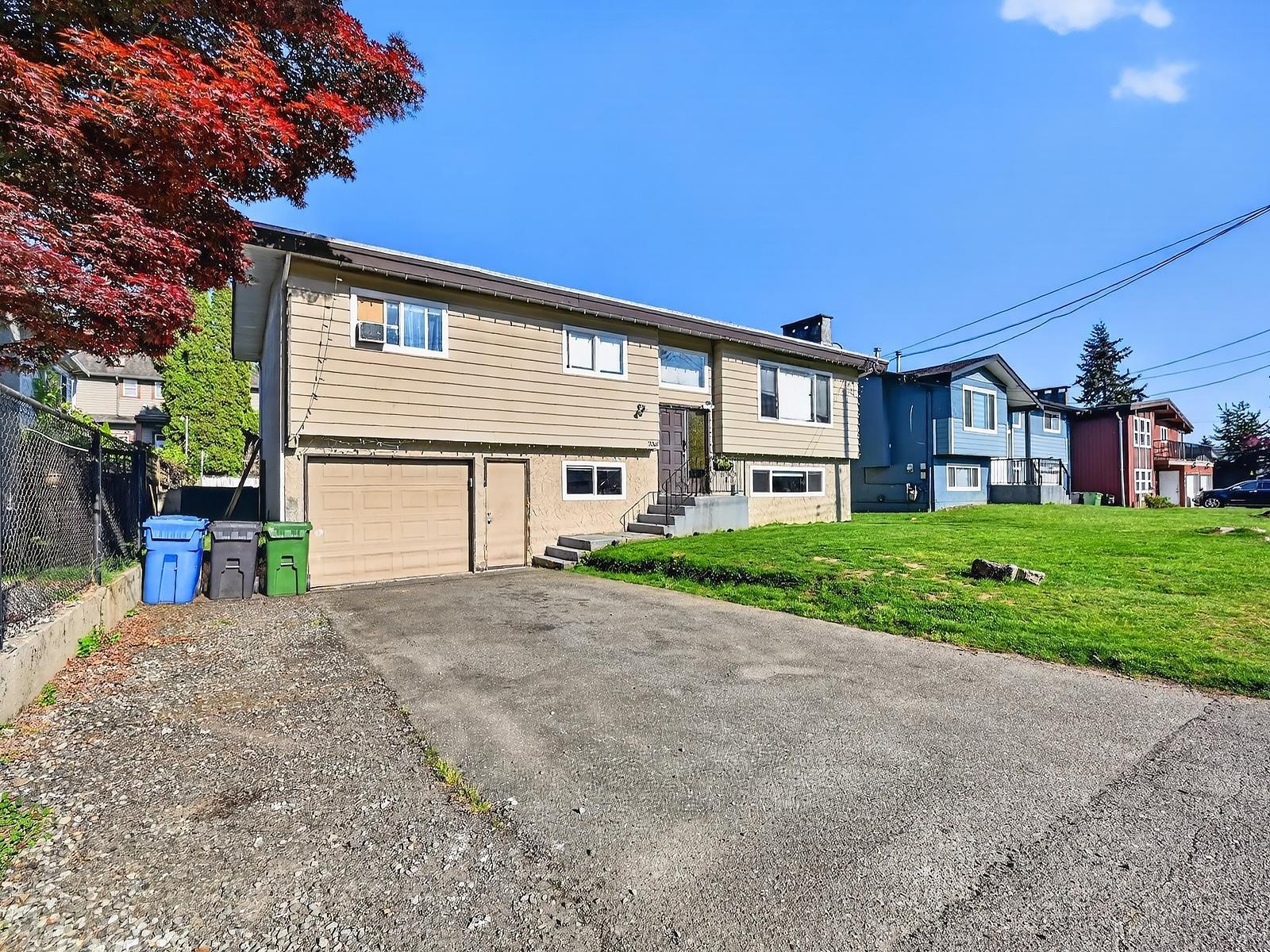 2068 Ridgeway Street, Abbotsford, British Columbia  V2T 3X7 - Photo 2 - R3122102