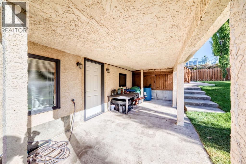 142 Edgeview Road Nw, Calgary, Alberta  T3A 4V1 - Photo 45 - A2296914
