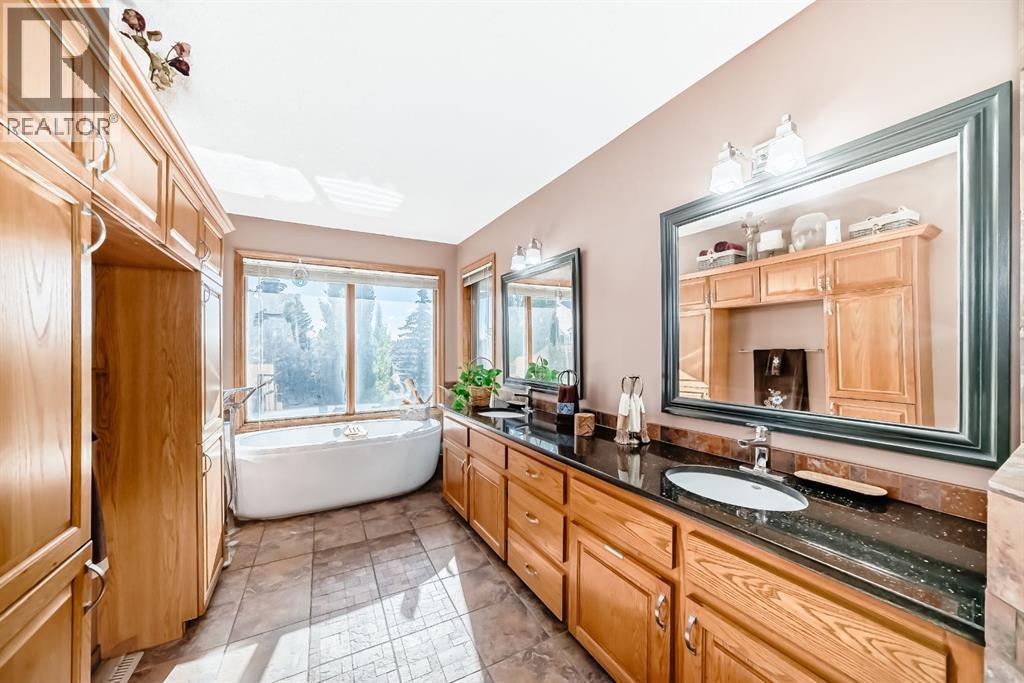 142 Edgeview Road Nw, Calgary, Alberta  T3A 4V1 - Photo 28 - A2296914