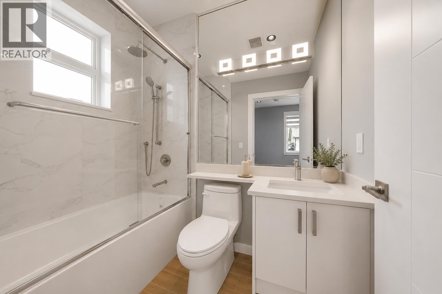 2 2559 W King Edward Avenue, Vancouver, British Columbia  V6L 1T5 - Photo 20 - R3110233