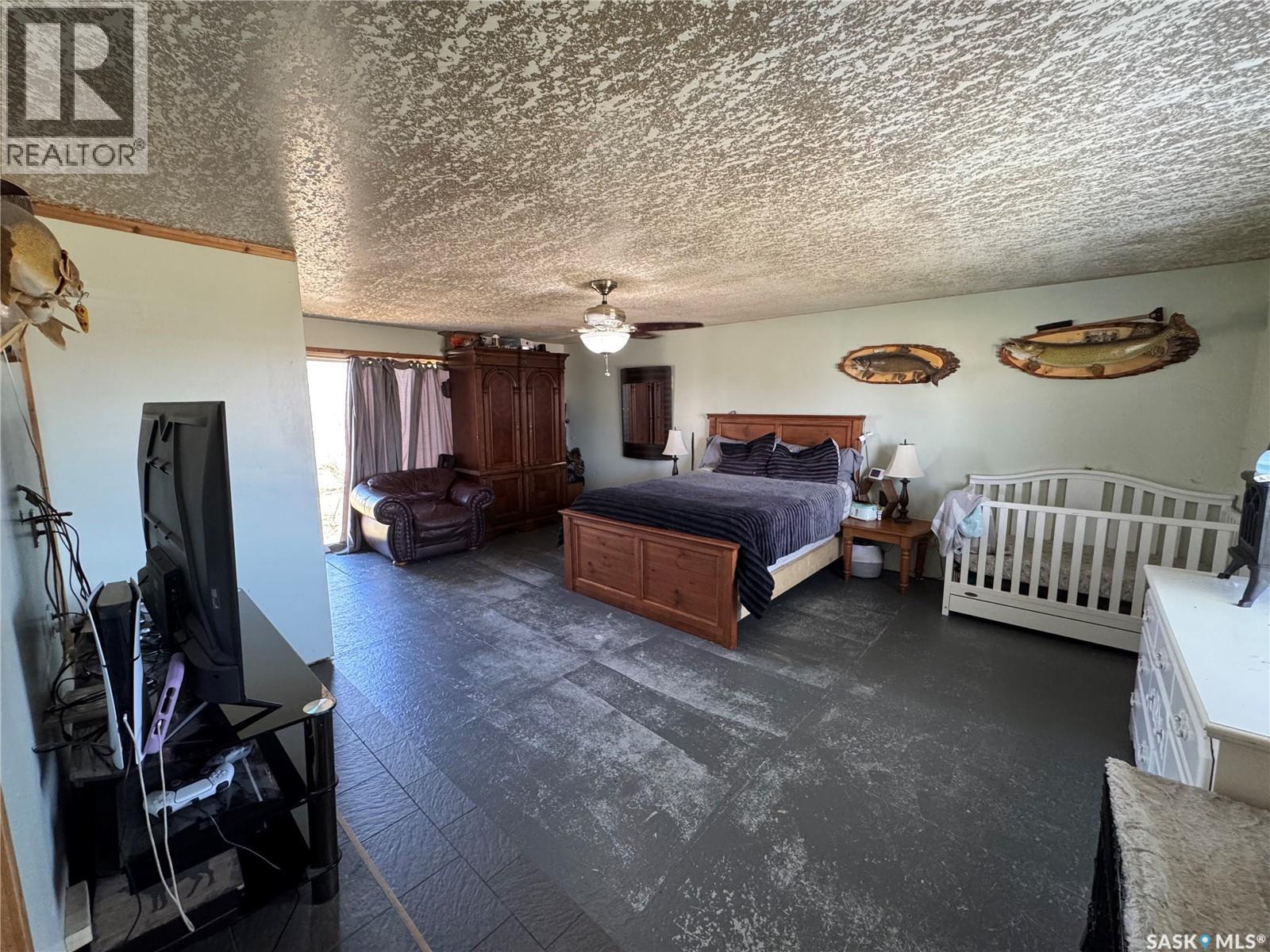 381 2nd Street, Disley, Saskatchewan  S0G 0H0 - Photo 13 - SK035564