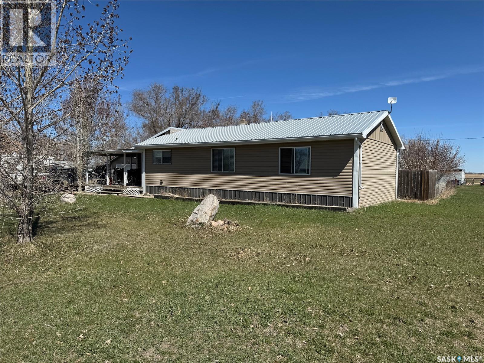 381 2nd Street, Disley, Saskatchewan  S0G 0H0 - Photo 21 - SK035564