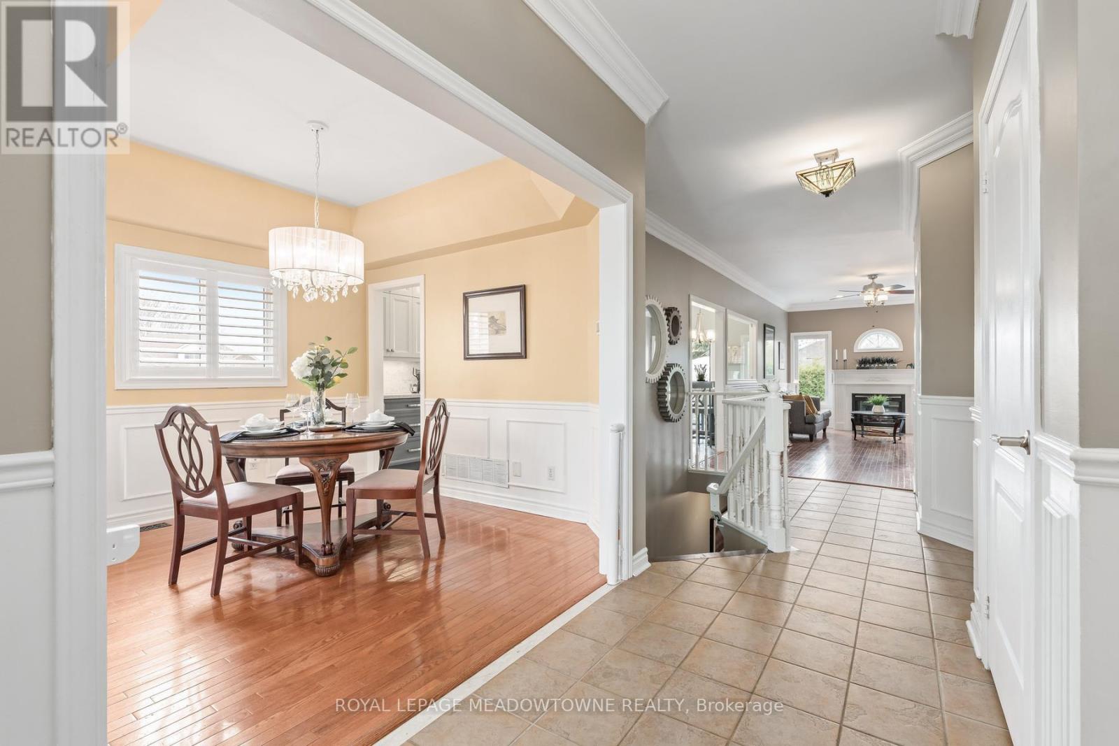 22 Berton Boulevard, Halton Hills, Ontario  L7G 6A5 - Photo 11 - W13113752