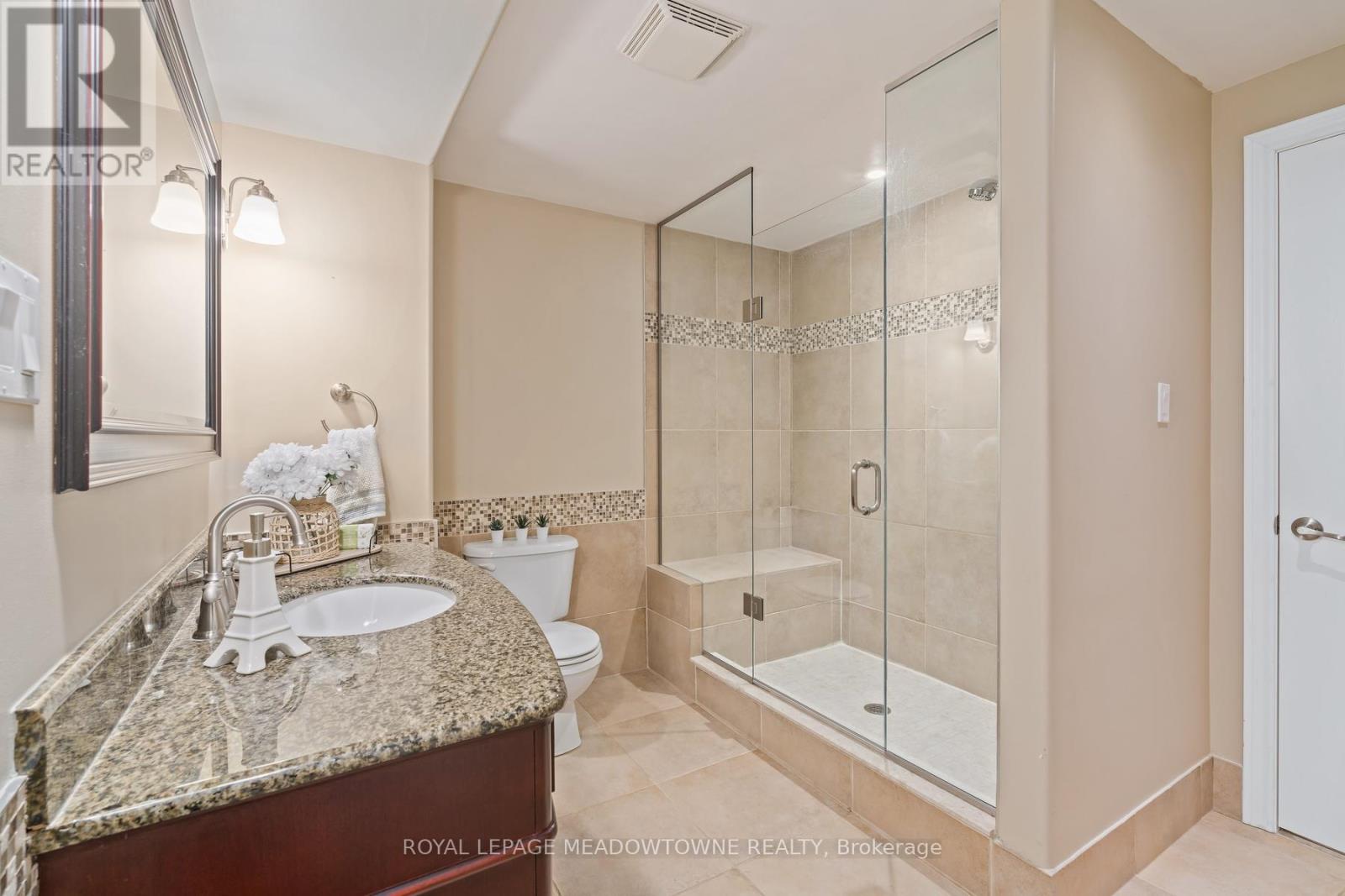 22 Berton Boulevard, Halton Hills, Ontario  L7G 6A5 - Photo 31 - W13113752
