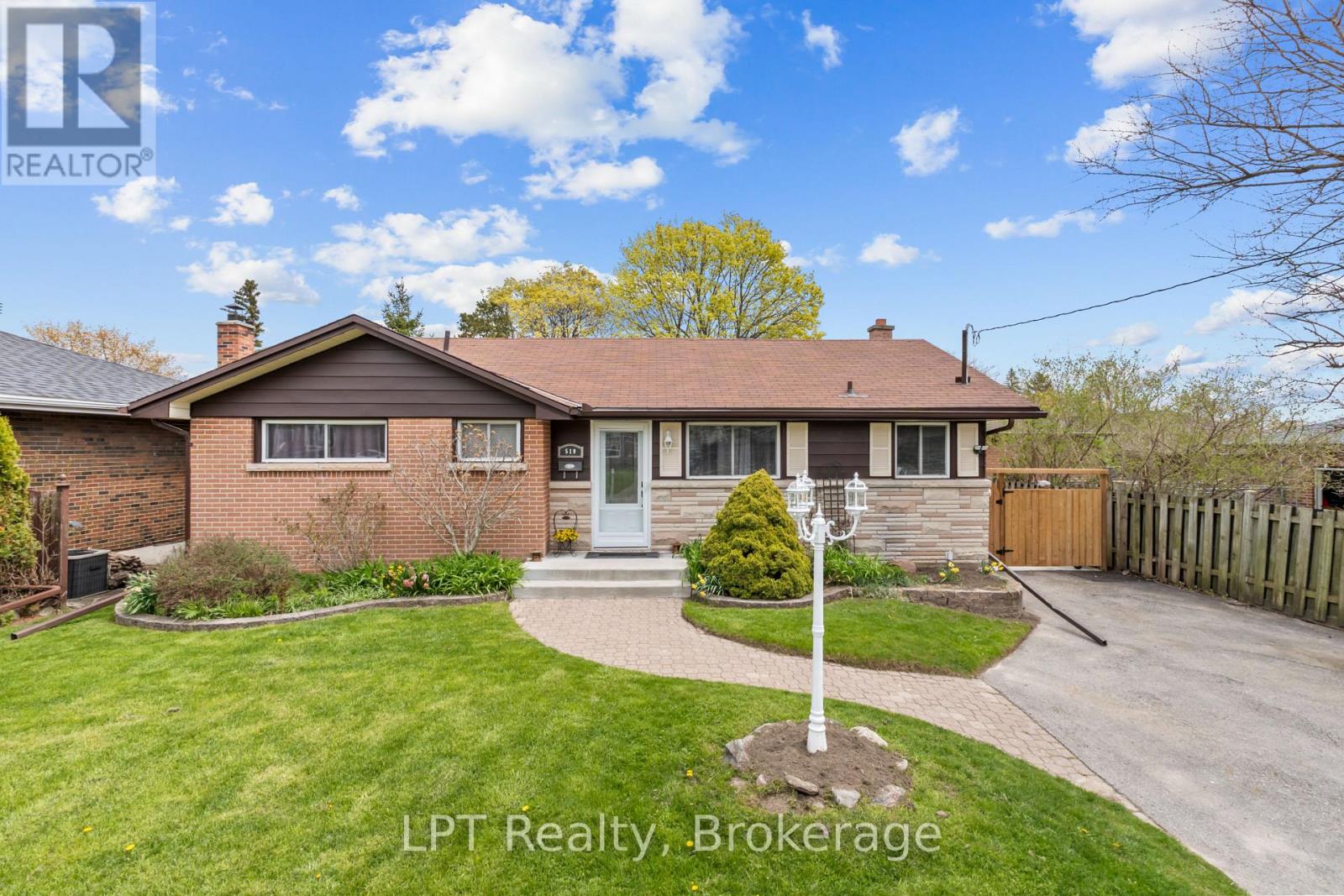 519 ROSMERE STREET, Oshawa, Ontario