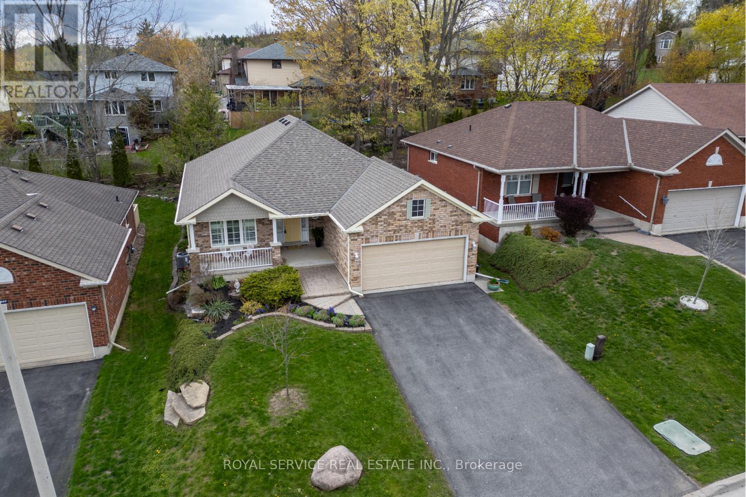 1061 Silverdale Road, Peterborough, Ontario  K9J 7W5 - Photo 2 - X13113920