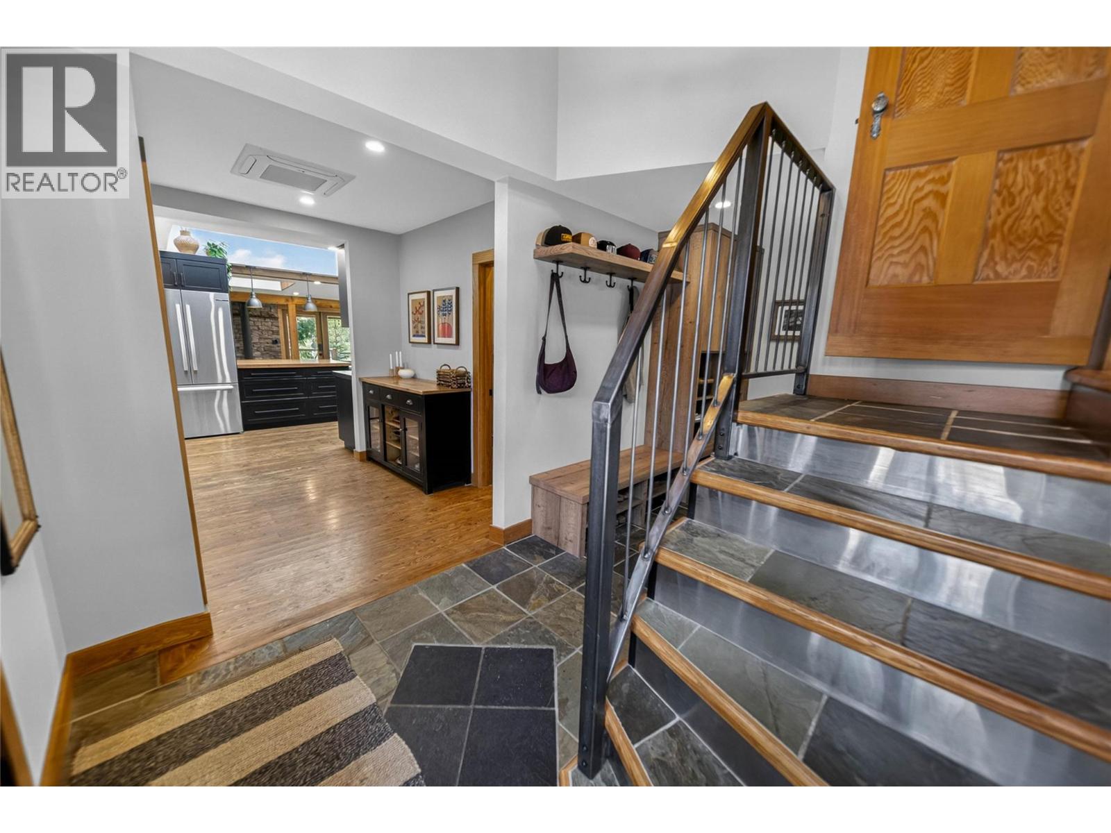54 Commons Street, Fernie, British Columbia  V0B 1M1 - Photo 5 - 10386467