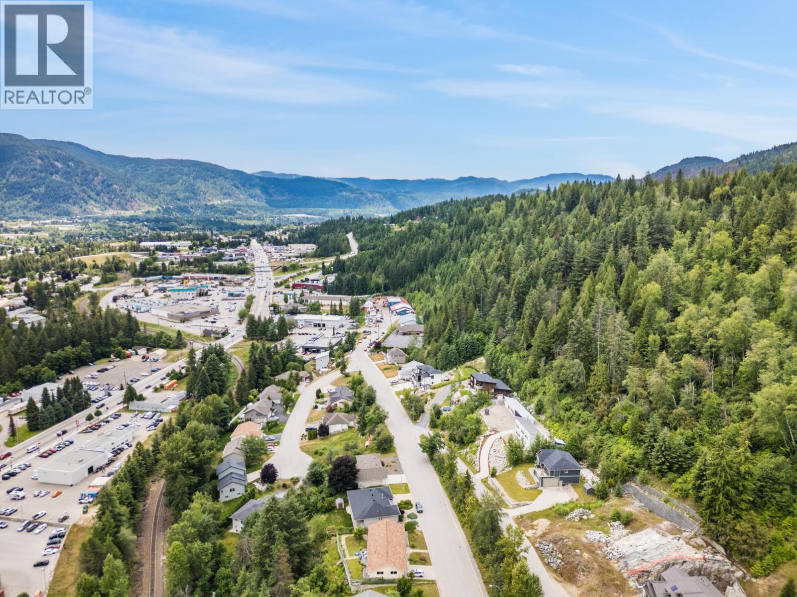 1533 Woodland Drive, Castlegar, British Columbia  V1N 4J4 - Photo 69 - 10386824