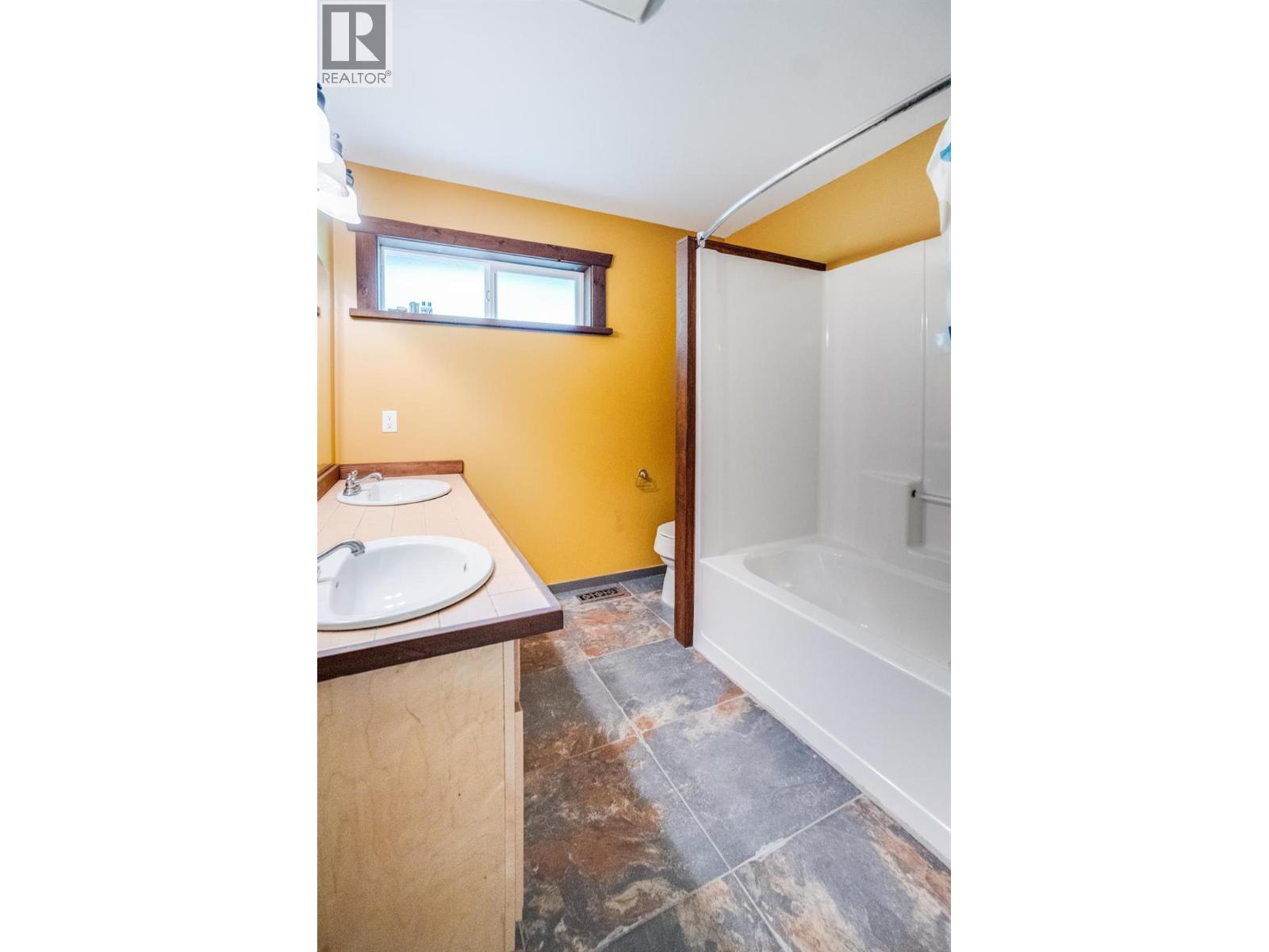 1533 Woodland Drive, Castlegar, British Columbia  V1N 4J4 - Photo 27 - 10386824