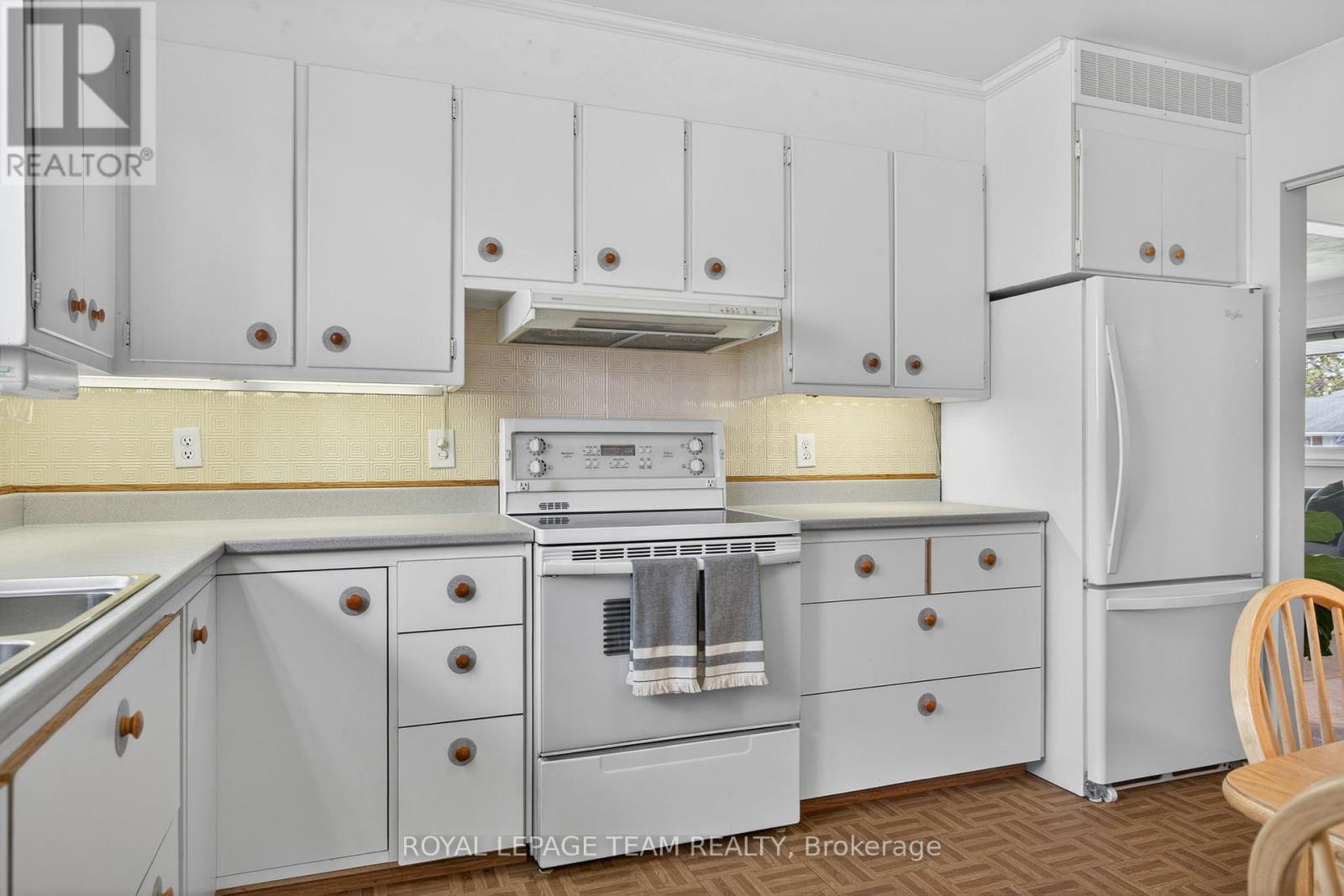 15 Donna Street, Ottawa, Ontario  K2G 2V5 - Photo 16 - X13113848