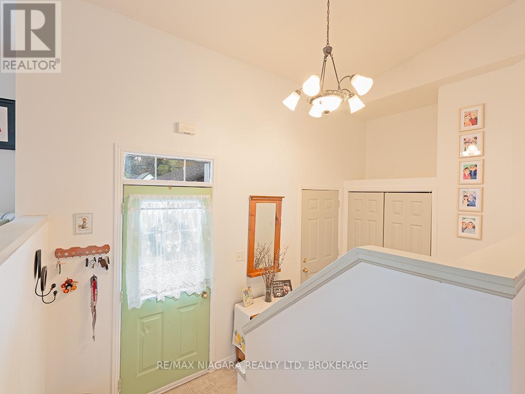 3325 Evadere Avenue, Fort Erie, Ontario  L0S 1N0 - Photo 6 - X13113862